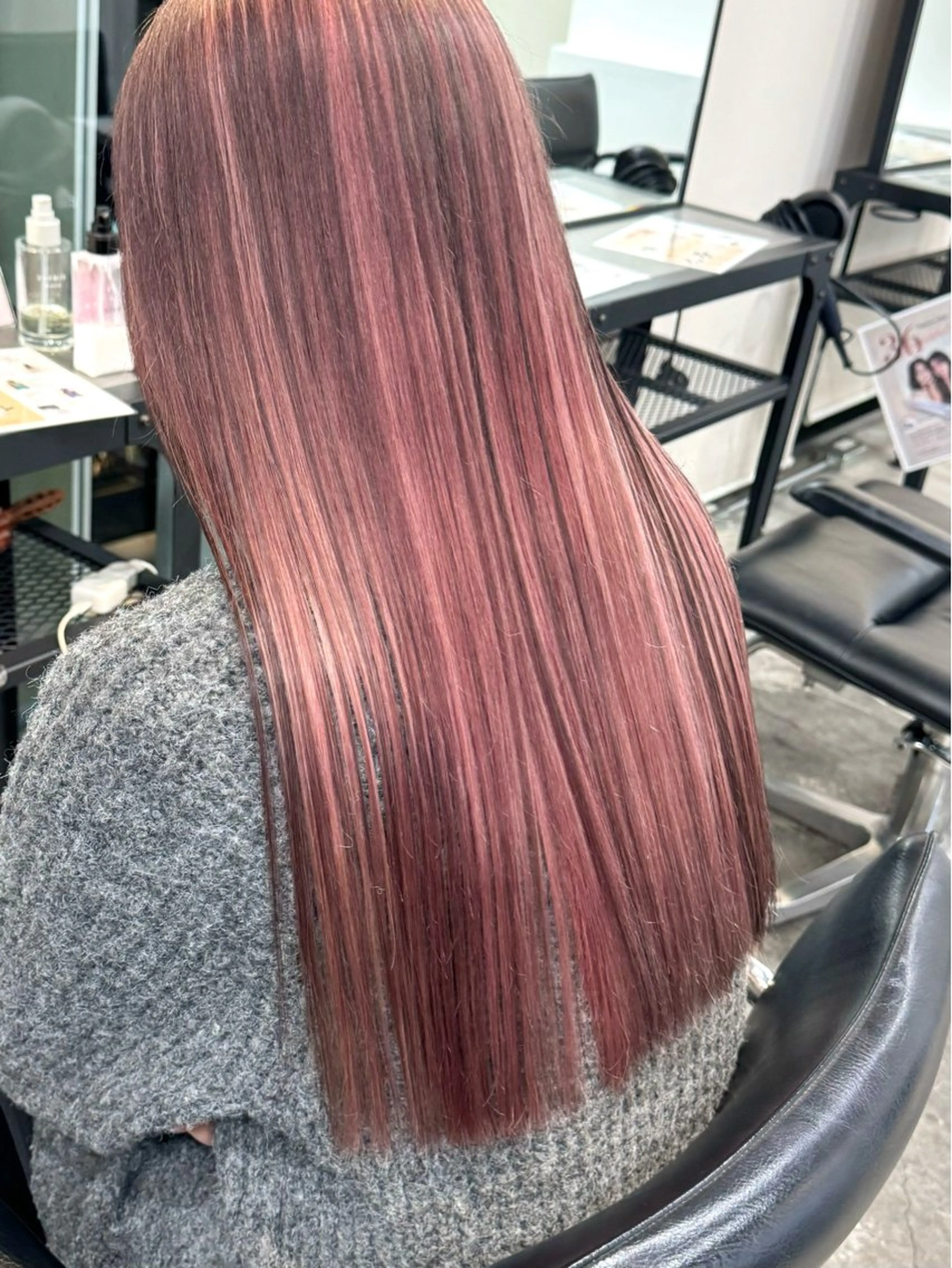 ショート カラー ヘアアレンジ 暖色ダブルカラーボブ レイヤー🌈AINAのヘアスタイル