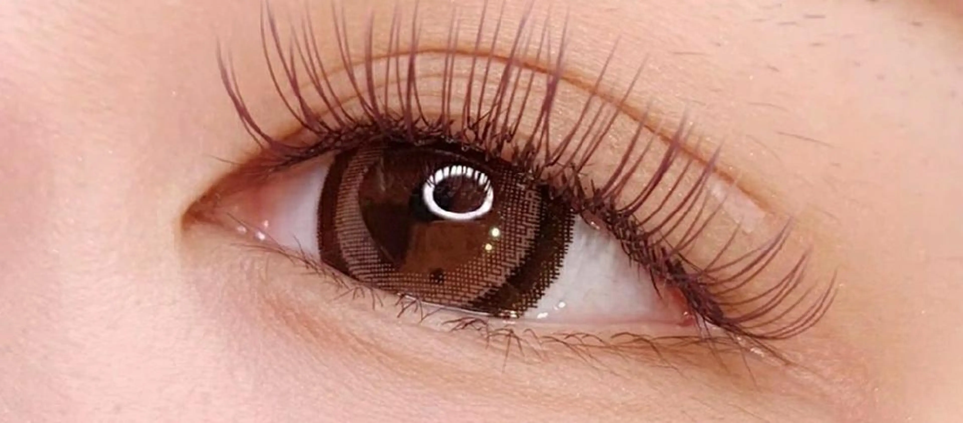 マツエク・マツパ カラーマツエク EMMA plus．のマツエク・マツパデザイン