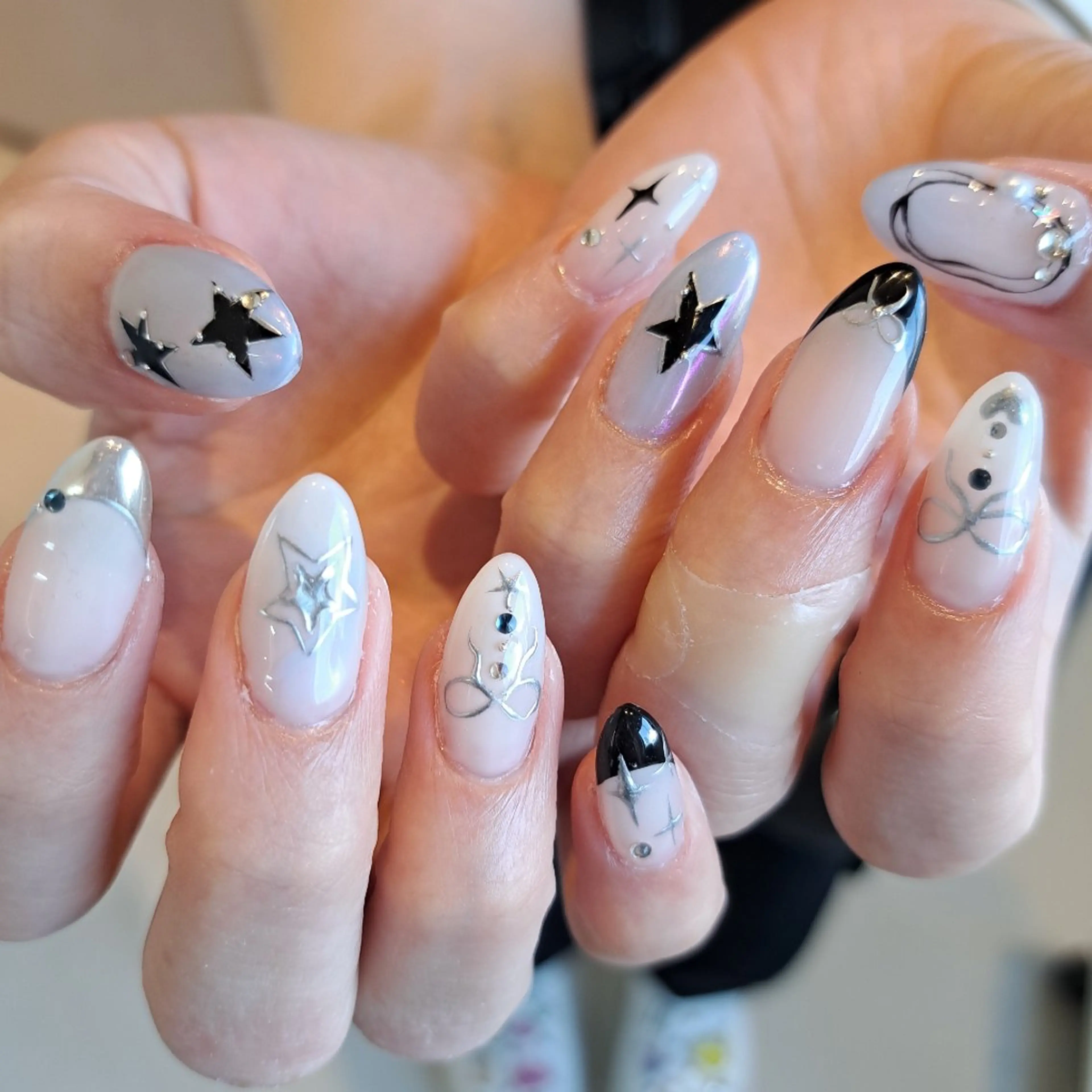 ネイル アートネイル 長さ出し 韓国ネイル 持ち込み スカルプネイル Nail mood /アートし放題のネイルデザイン