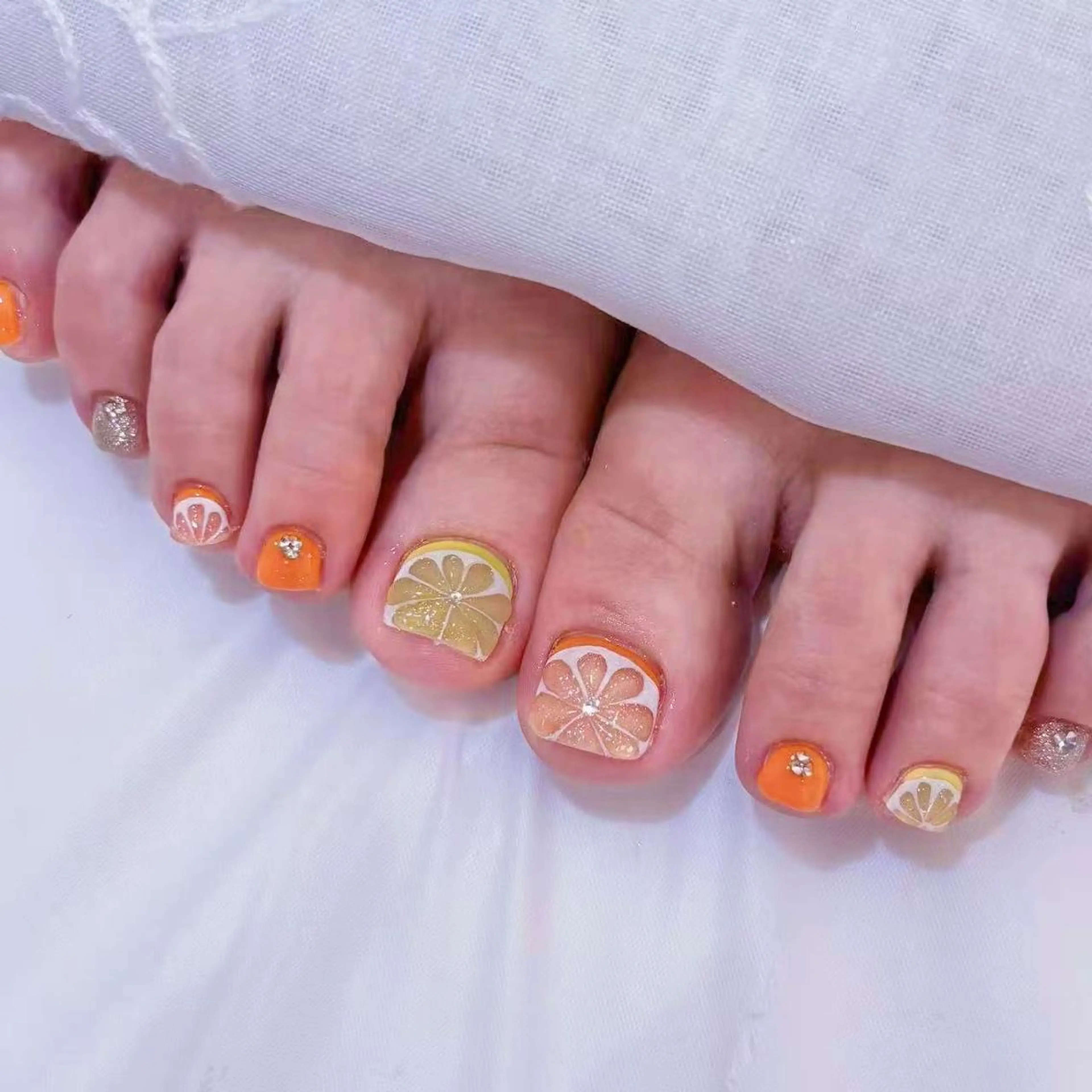 ネイル アートネイル オーロラネイル ガーリー キラキラネイル マグネットネイル フットネイル YOYO 💅のネイルデザイン