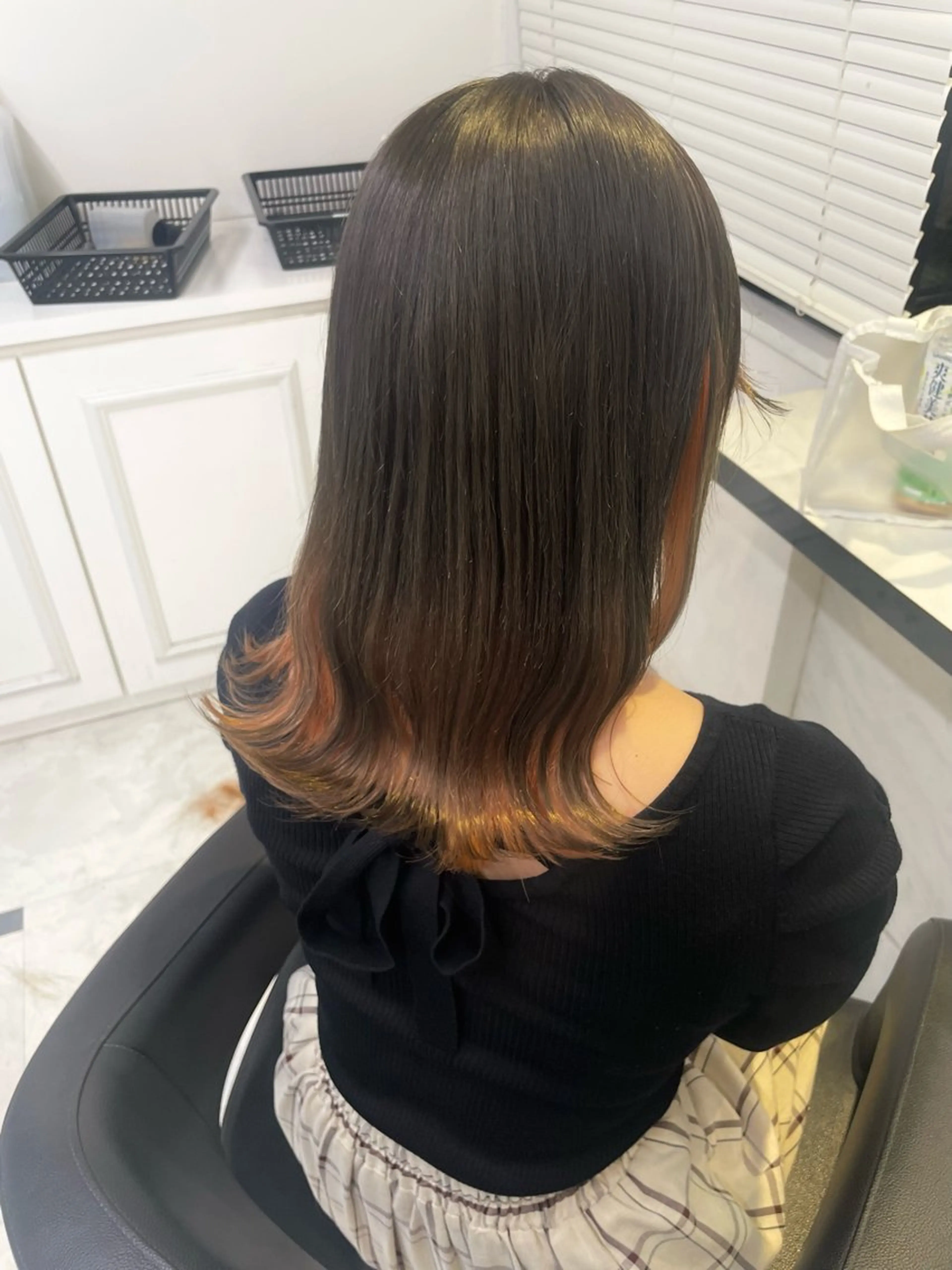 ロング カラー ダークグレー ダークグレージュ グレージュ オレンジ 💖うる艶カラー💖 モデル募集💖のヘアスタイル