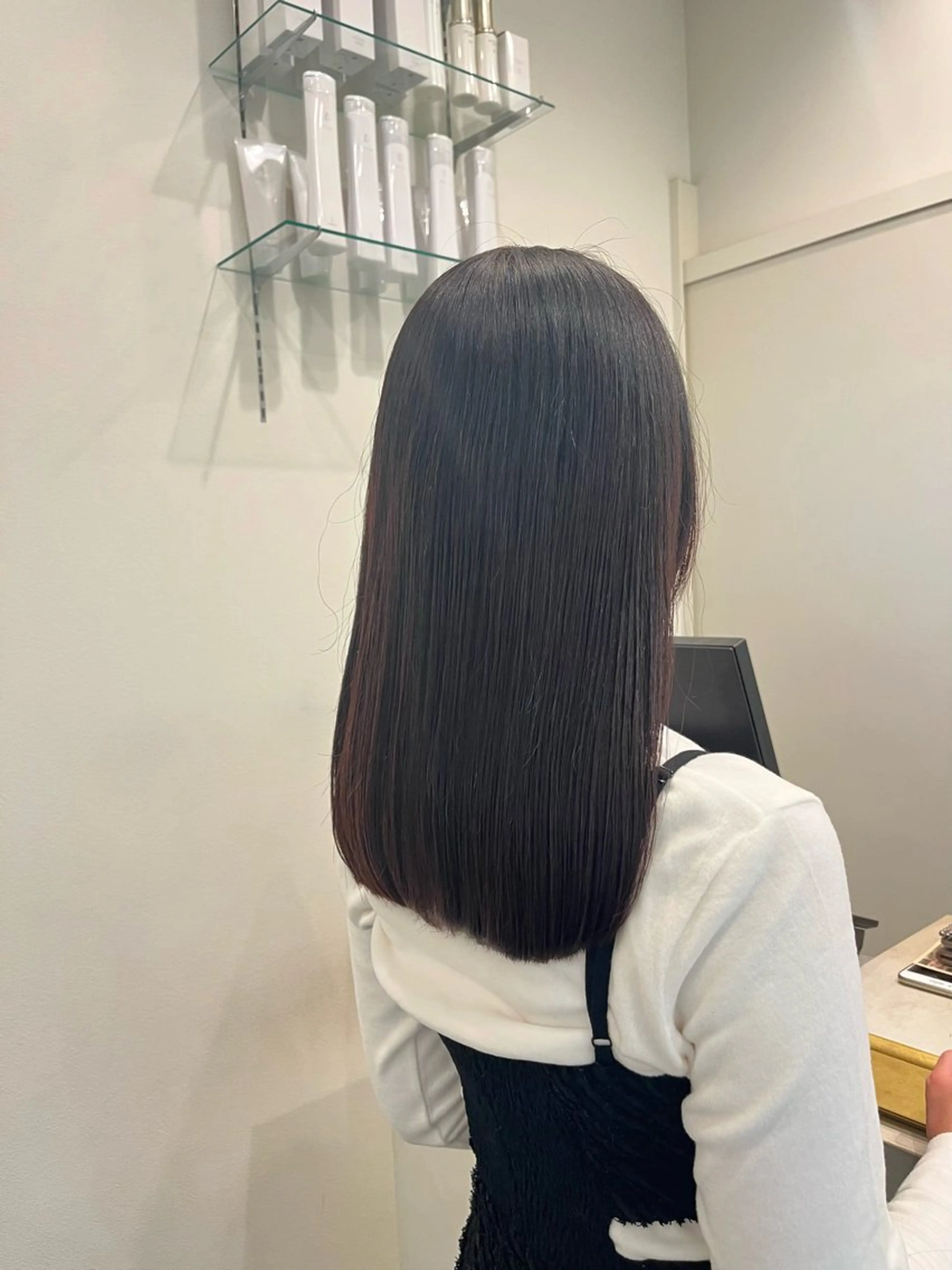 セミロング topa/高井 菜緒のヘアスタイル