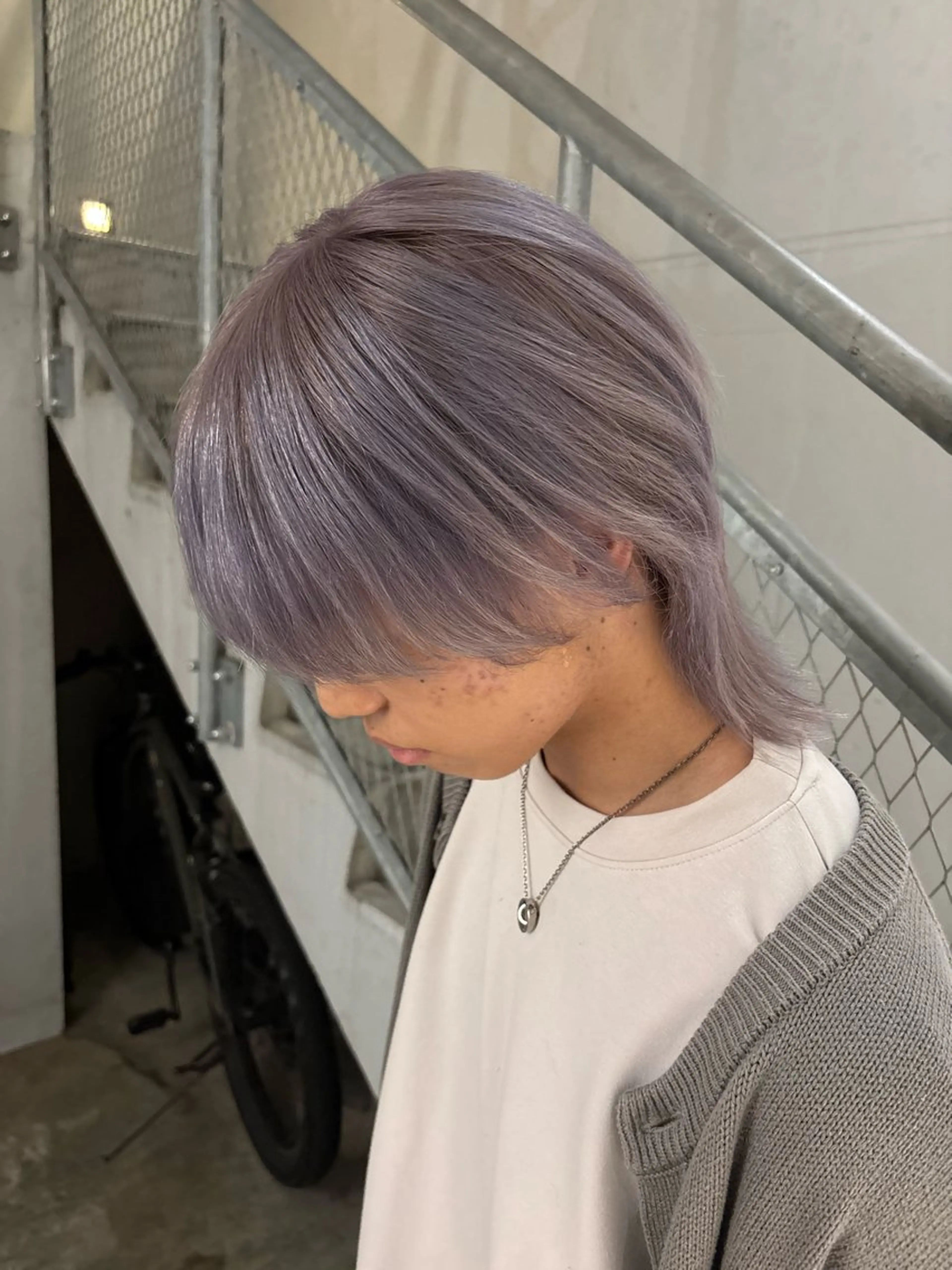 ショート カラー メンズ メンズブリーチ ブリーチ 髪質改善ブリーチ 森崎雄斗のヘアスタイル