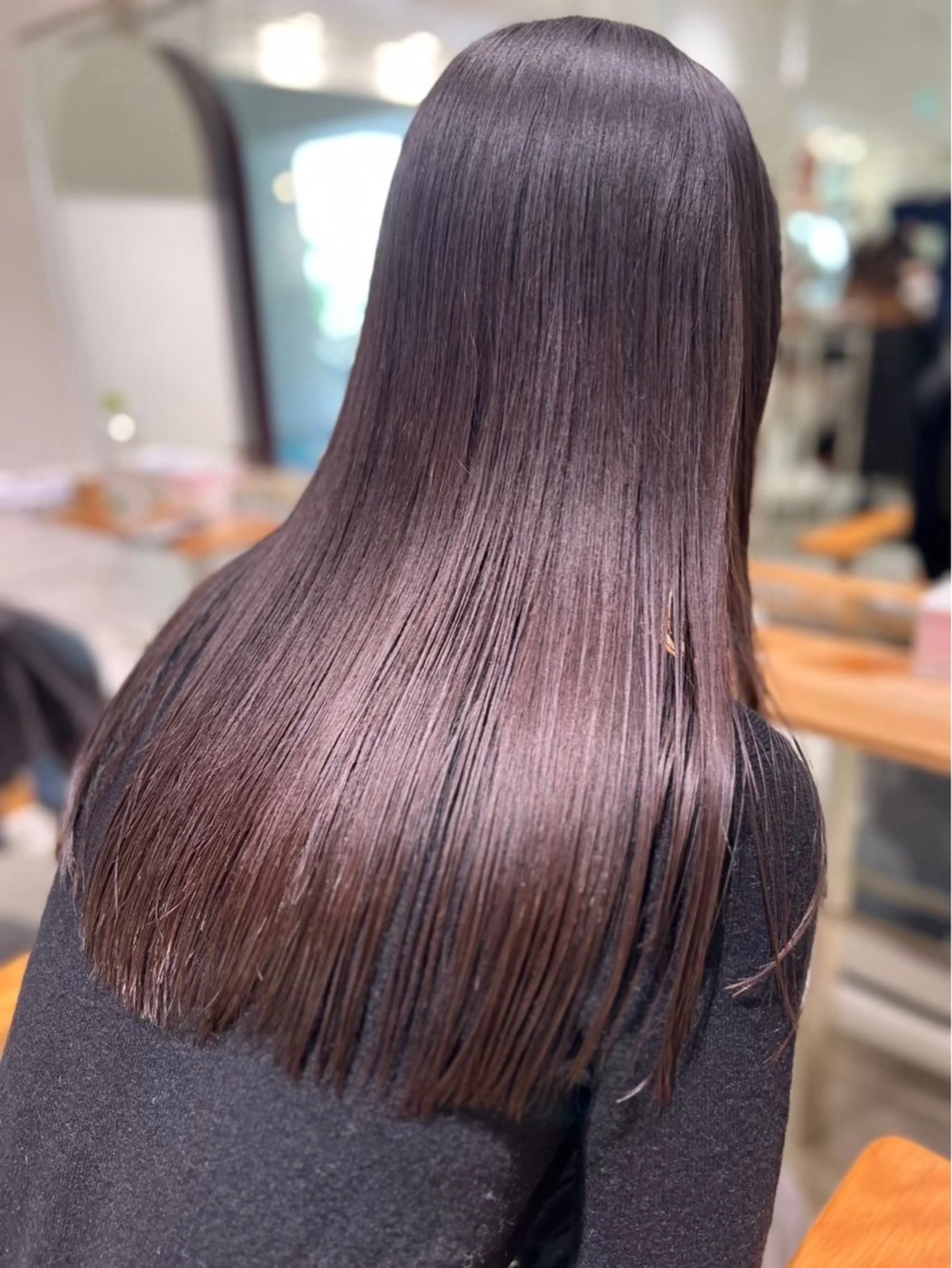 ロング カラー UNBIRTHDAY akariのヘアスタイル