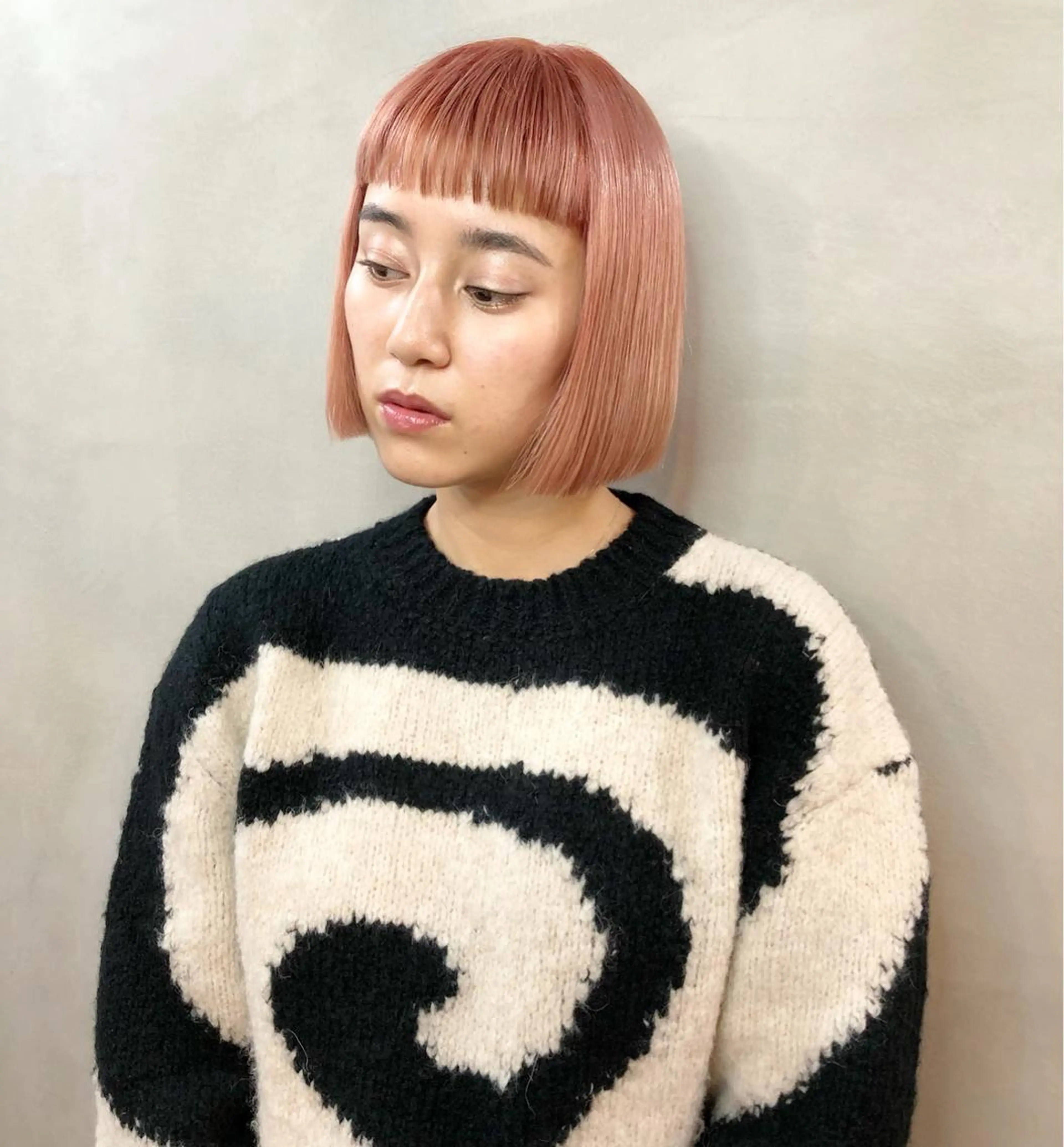 ミディアム カラー ヘアアレンジ ピンクカラー 才下 ゆいのヘアスタイル