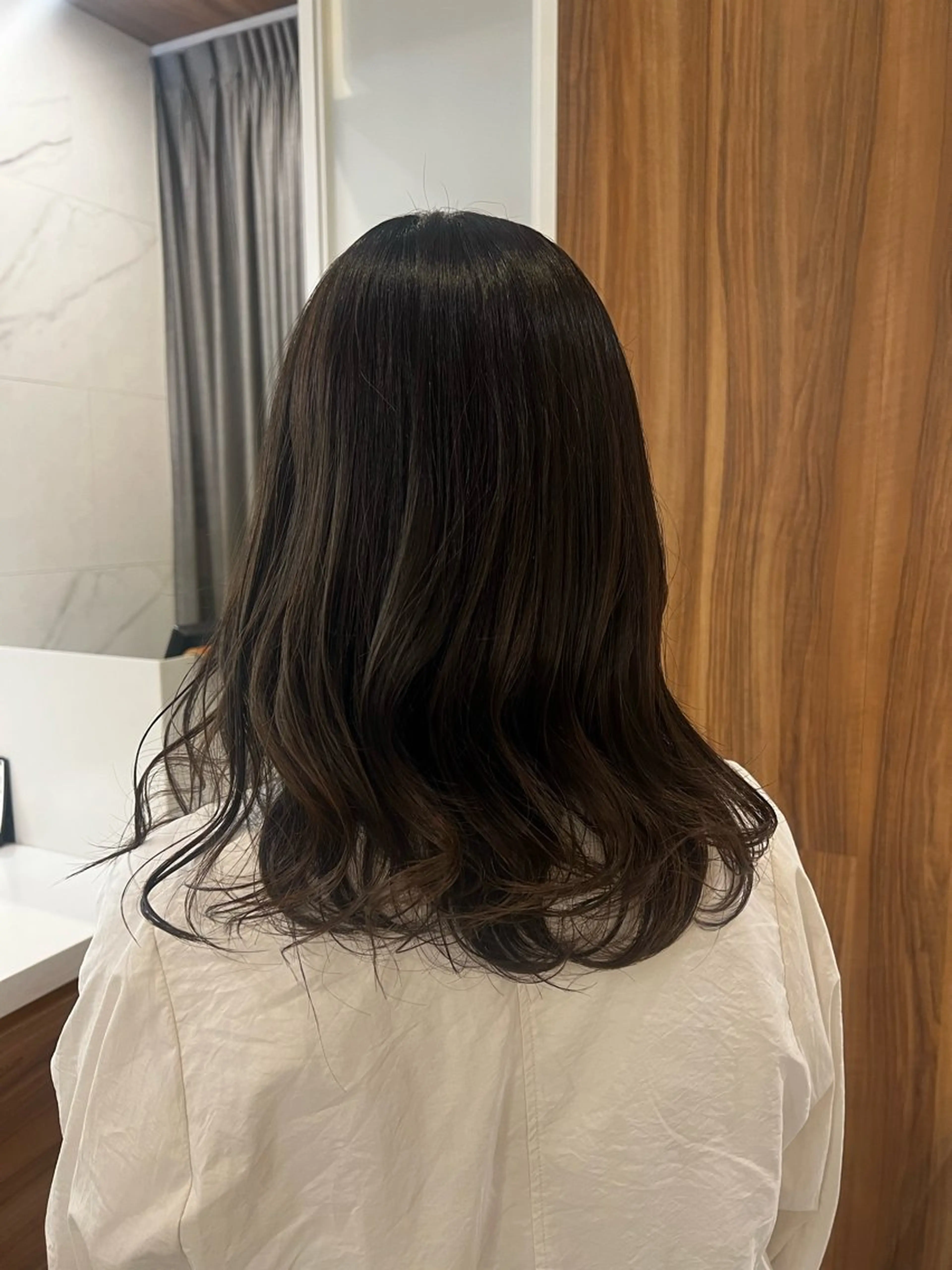 セミロング カラー ストレートパーマ🦢 ユメのヘアスタイル