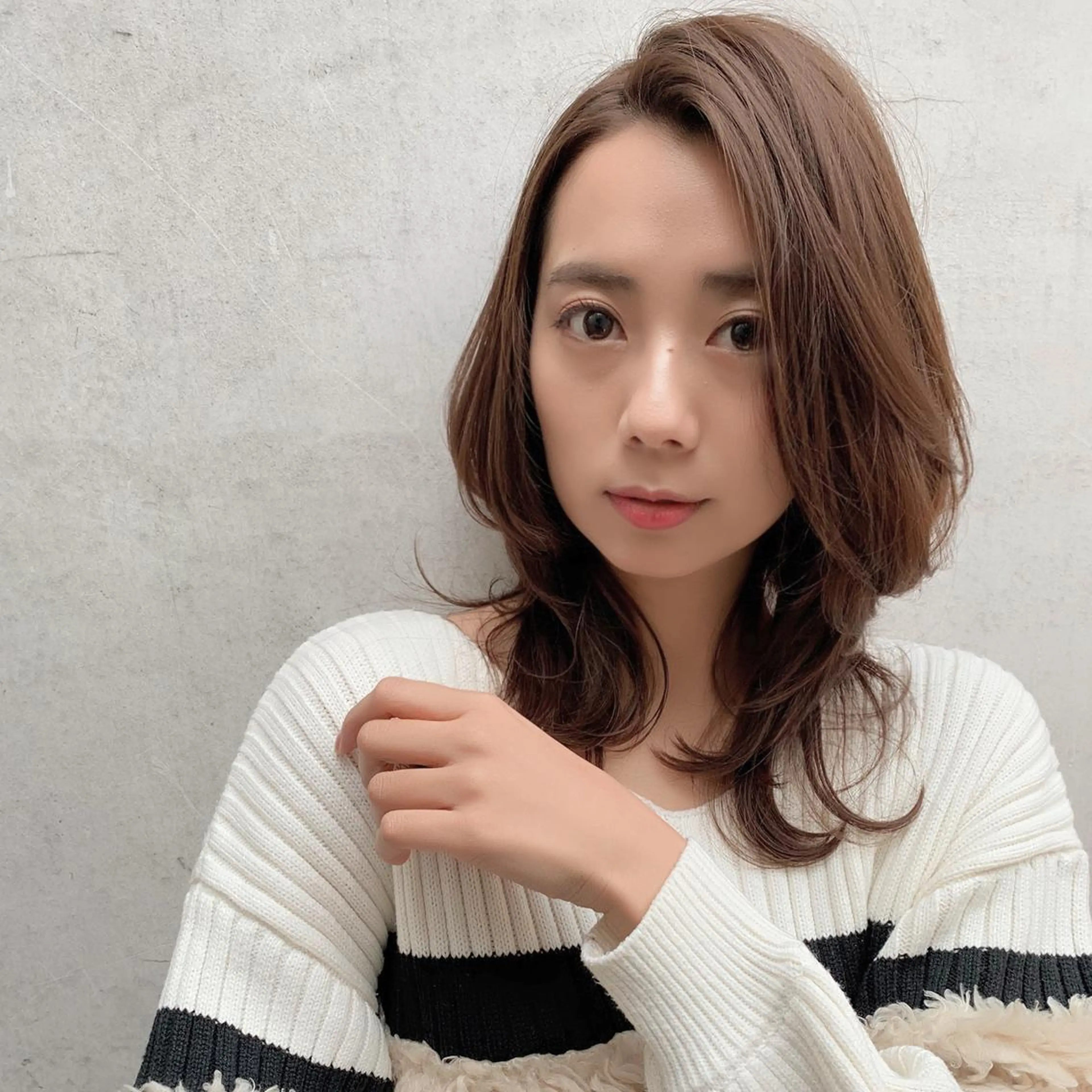 セミロング カラー ベージュカラー フォギーベージュ 外ハネヘア ウルフカット 髪質改善カラー☆ ヘアアレンジmiyuのヘアスタイル