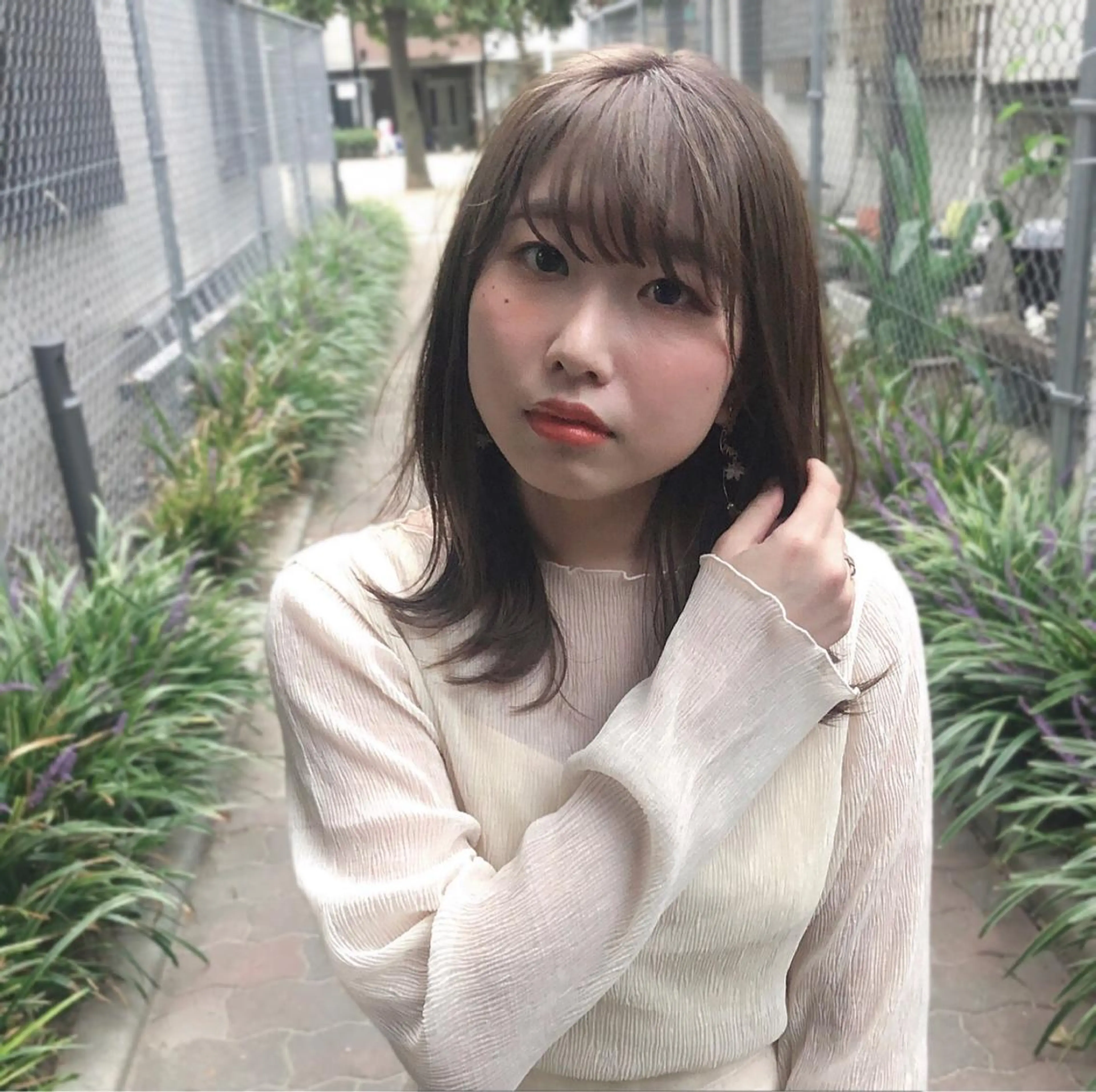 ミディアム カラー ぱつっとボブ 古家 佑真のヘアスタイル