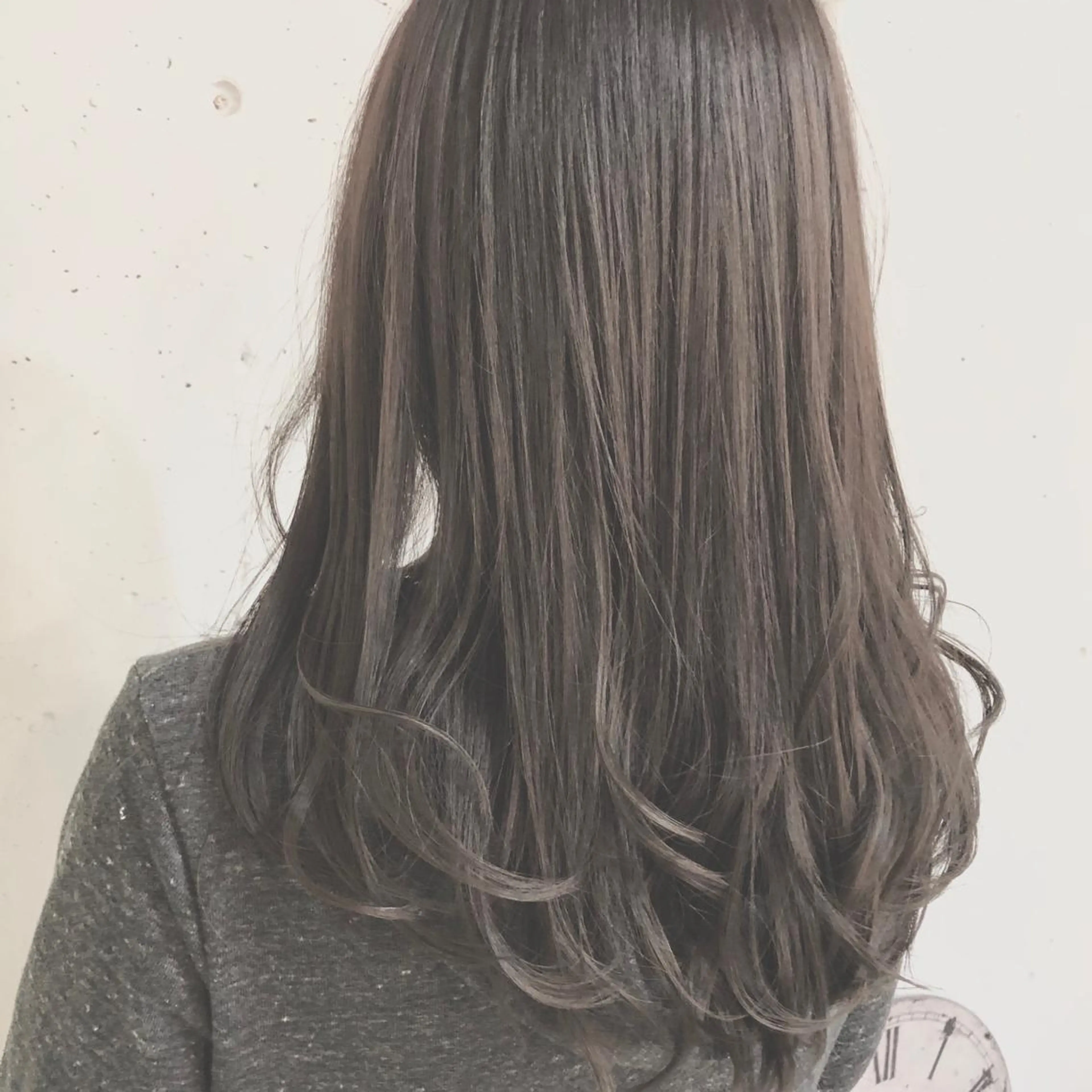 セミロング カラー ヘアアレンジ アッシュ カット ヘアカラー トリートメント Bro所属・佐藤 輝幸のヘアスタイル