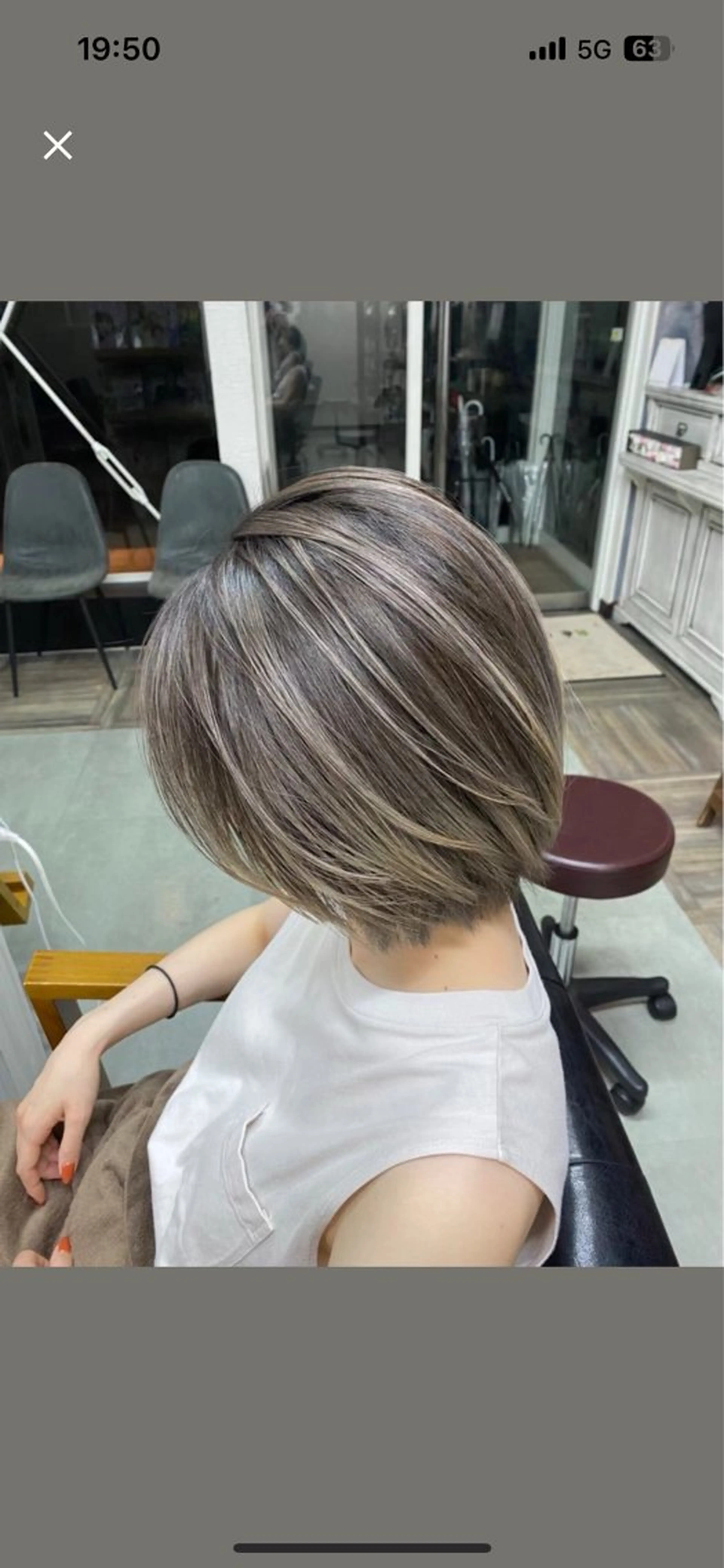 ショート ヘアカラー 青木 芽生のヘアスタイル