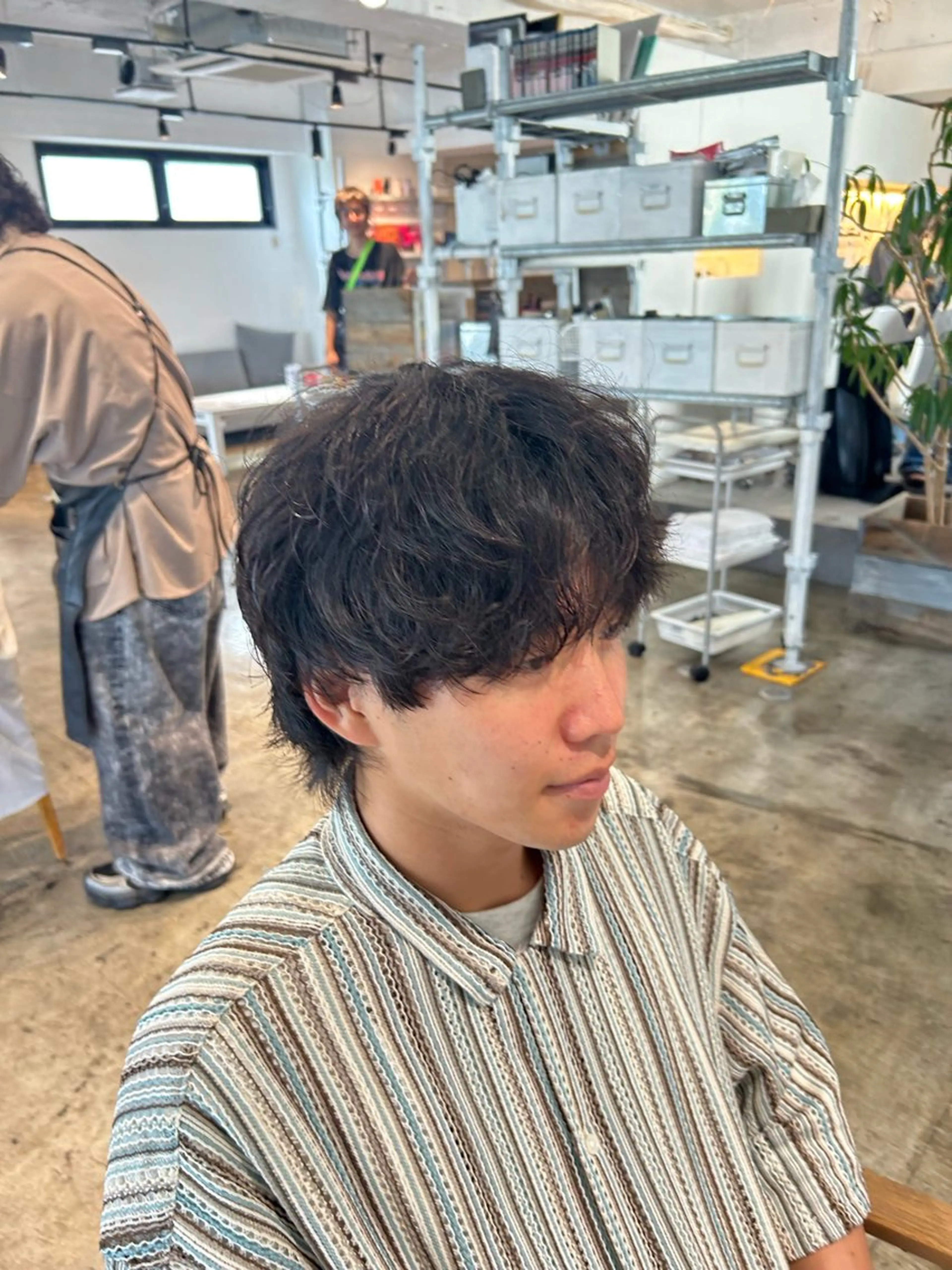 ショート パーマ メンズ センターパート ダウンパーマ メンズ韓国風 マッシュ メンズパーマ カット パーマ become men's hair 名駅店所属・名駅/フェザーパーマ 韓国ヘア/森岡のヘアスタイル