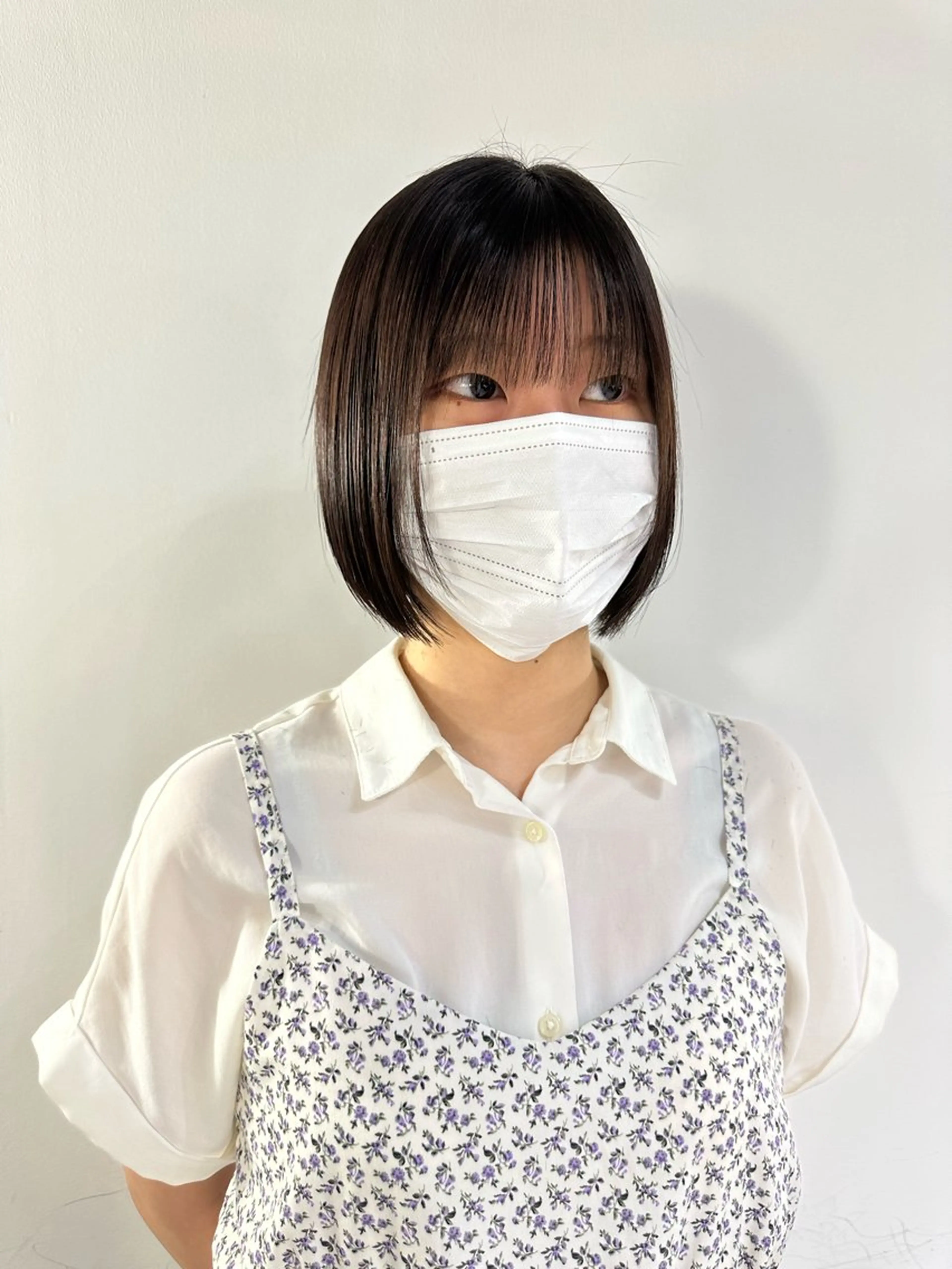 ショート カラー 切りっぱなしボブ ボブ 篠崎 佑季のヘアスタイル