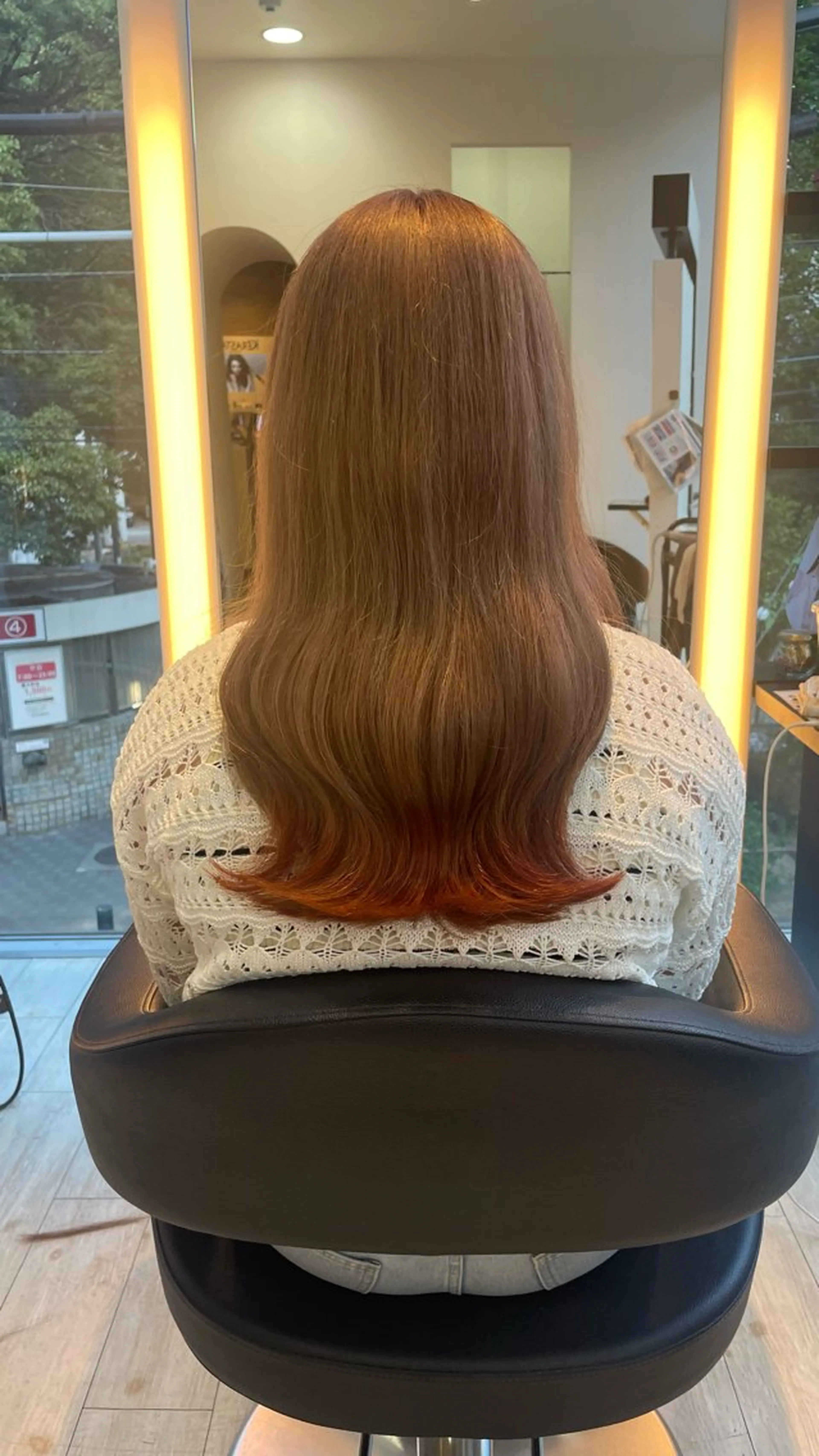 ロング カラー ベージュカラー ミルクティーベージュ オレンジ ブリーチ/髪質改善/ 透明感カラー/暖色のヘアスタイル