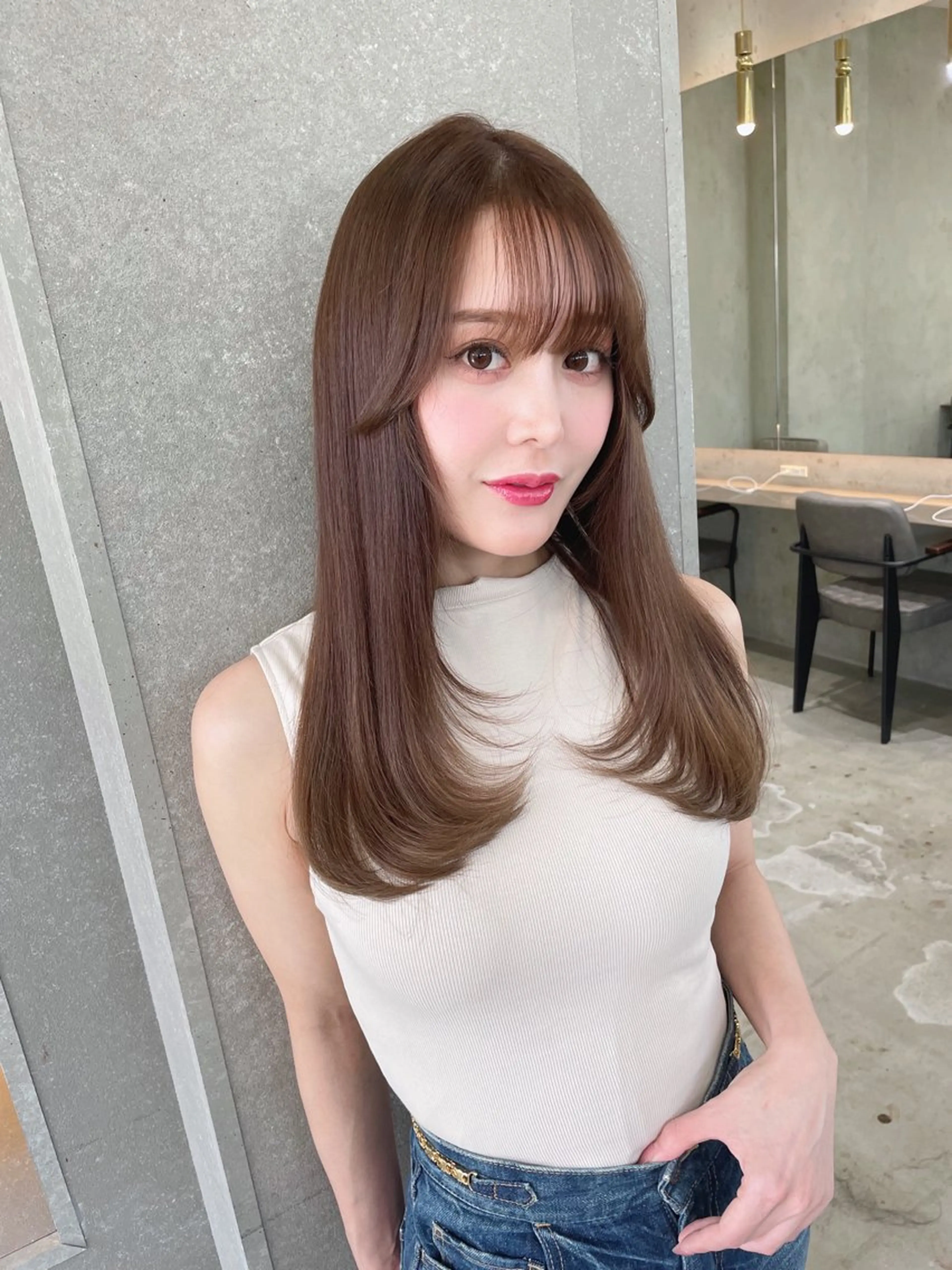 セミロング カット ヘアカラー トリートメント 山本翔一郎 韓国顔周りレイヤーのヘアスタイル