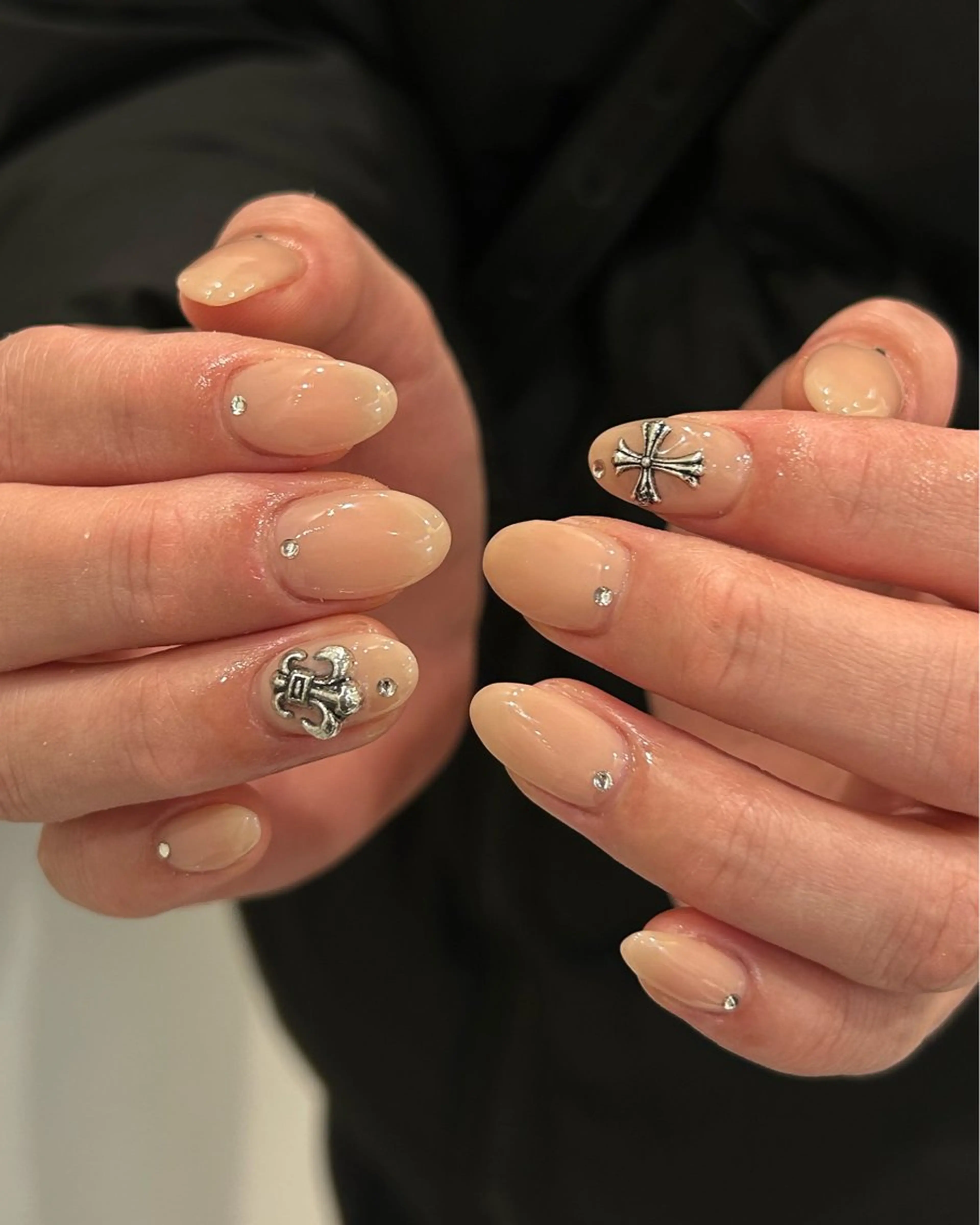 ネイル ストーンネイル Zen Neo 🪸YUKINE🪸のネイルデザイン