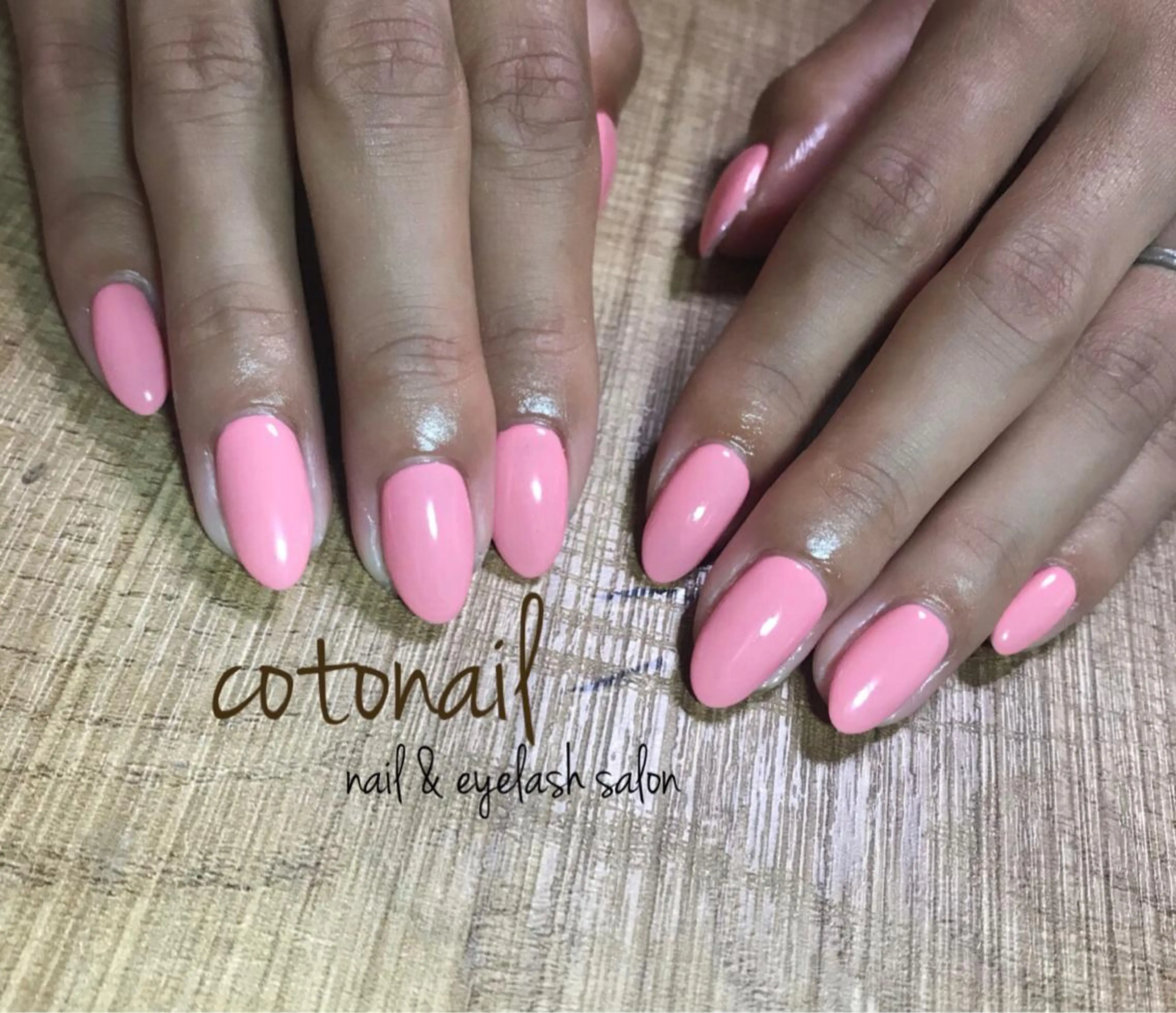 セミロング ネイル シンプルネイル ハンドネイル ツメトマツゲ .のネイルデザイン