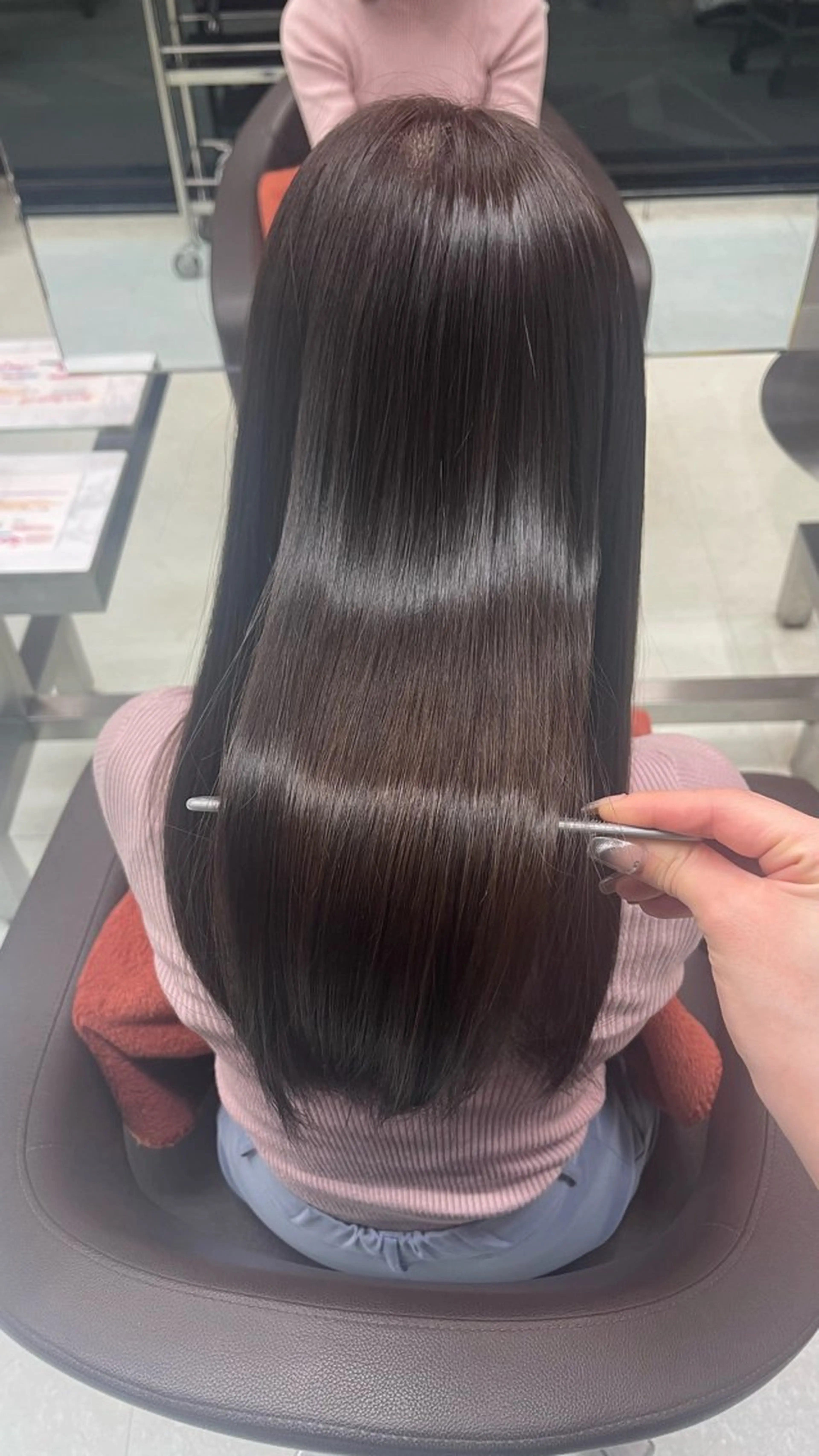 ロング カラー ブラウンカラー 透明感カラー ヘアーメイクWILL 西宮店所属・WILL西宮 藤原 佳奈/髪質改善/艶髪のヘアスタイル