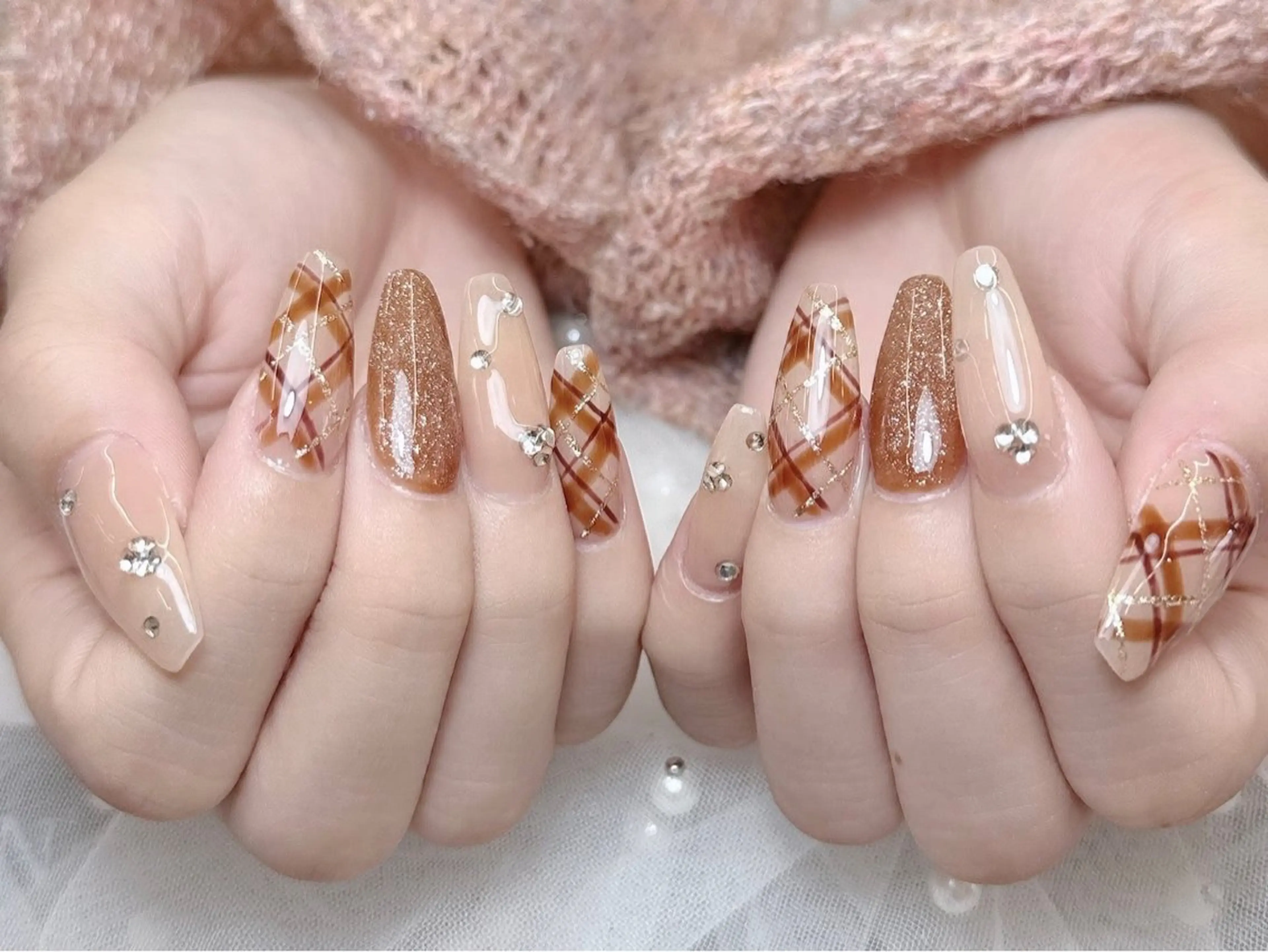 ネイル 長さ出し フレンチネイル 韓国ネイル ロングネイル マグネットネイル ハンドネイル Lee _nailのネイルデザイン