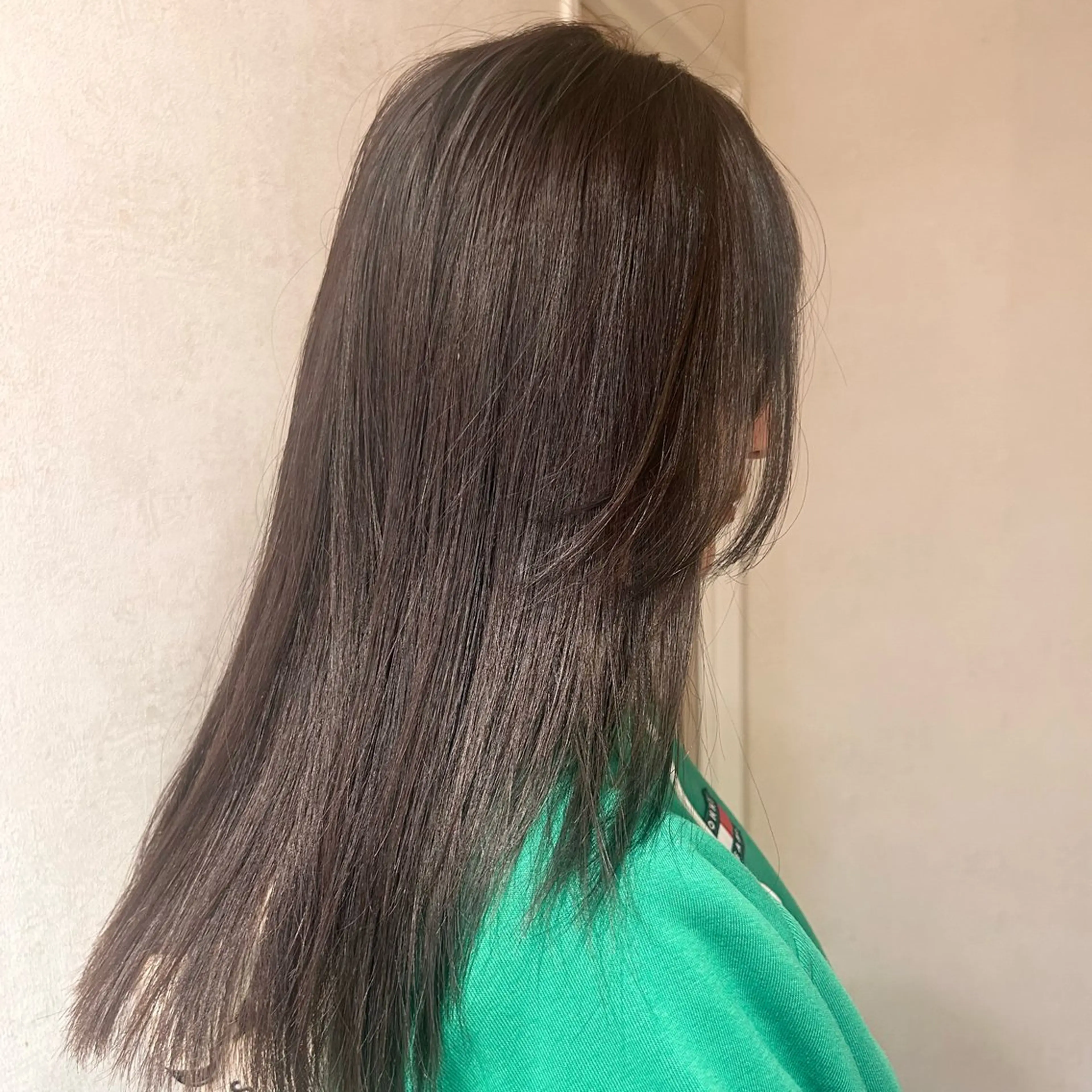 セミロング ヘアカラー 透明感カラー/ トリートメントのヘアスタイル