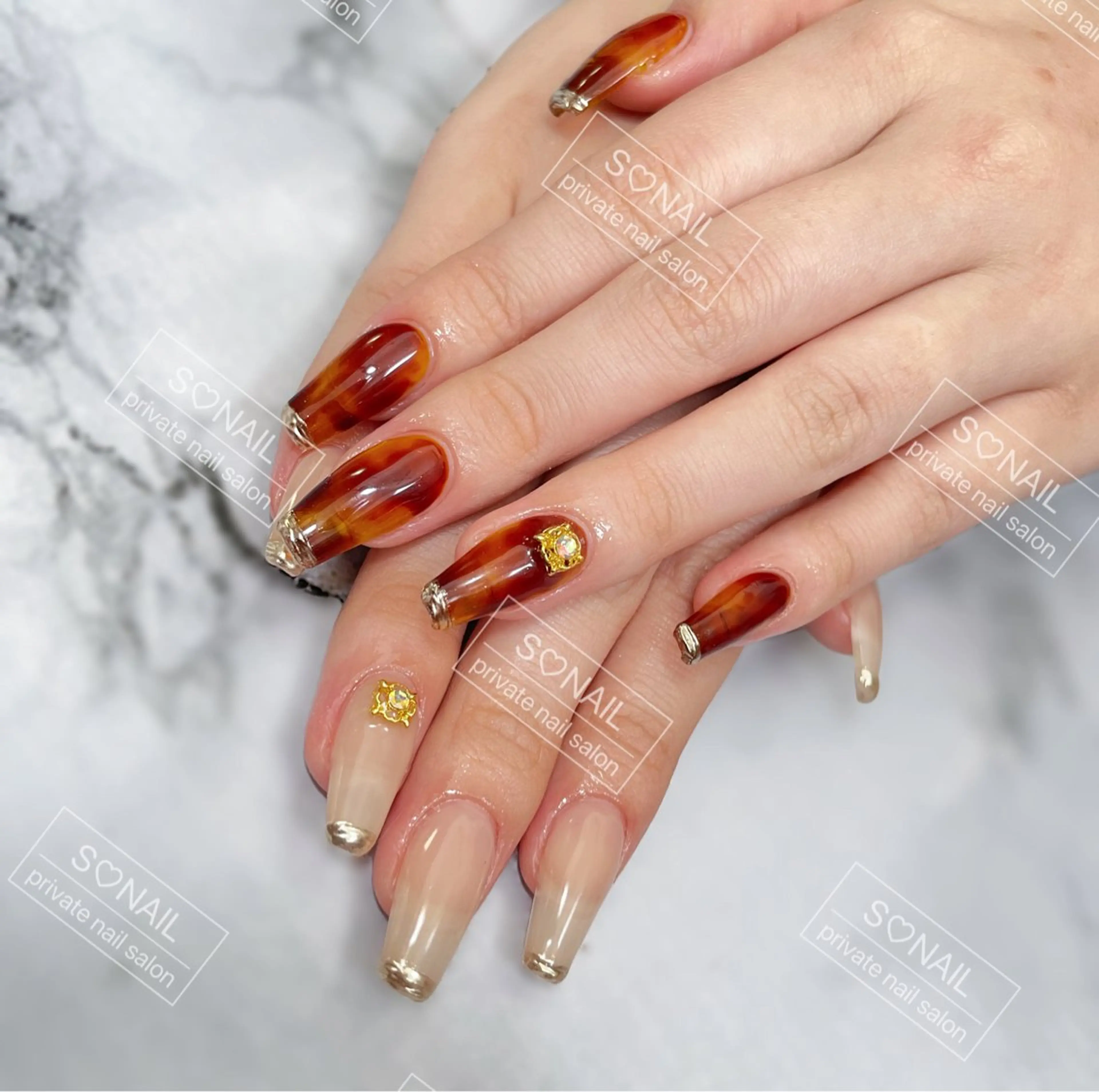 ネイル べっ甲ネイル ハンドネイル S♡NAIL所属・S.NAIL Suuのネイルデザイン