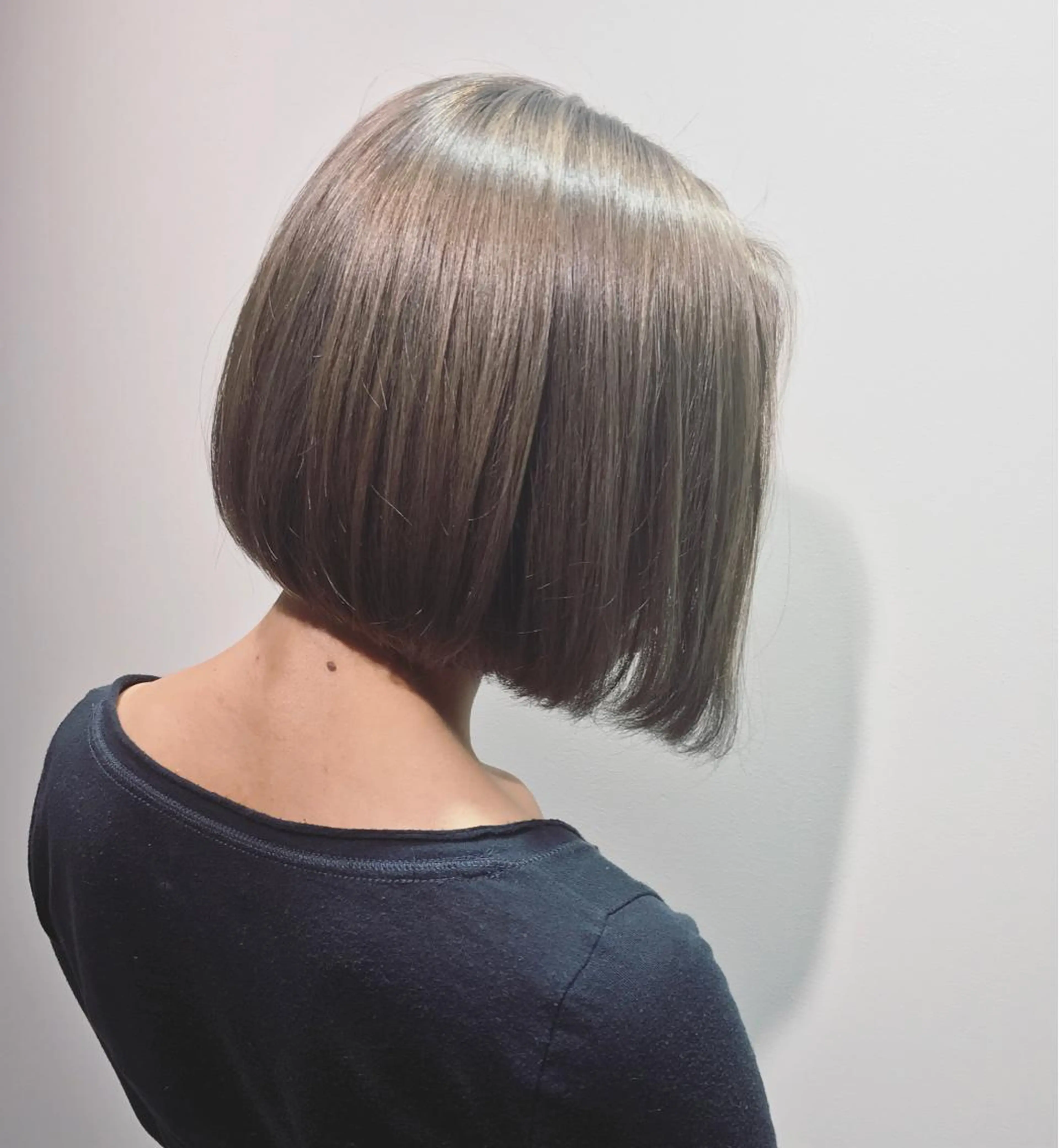 ショート カラー ブリーチ ヘアカラー トリートメント Lien   副店長 小林亨のヘアスタイル