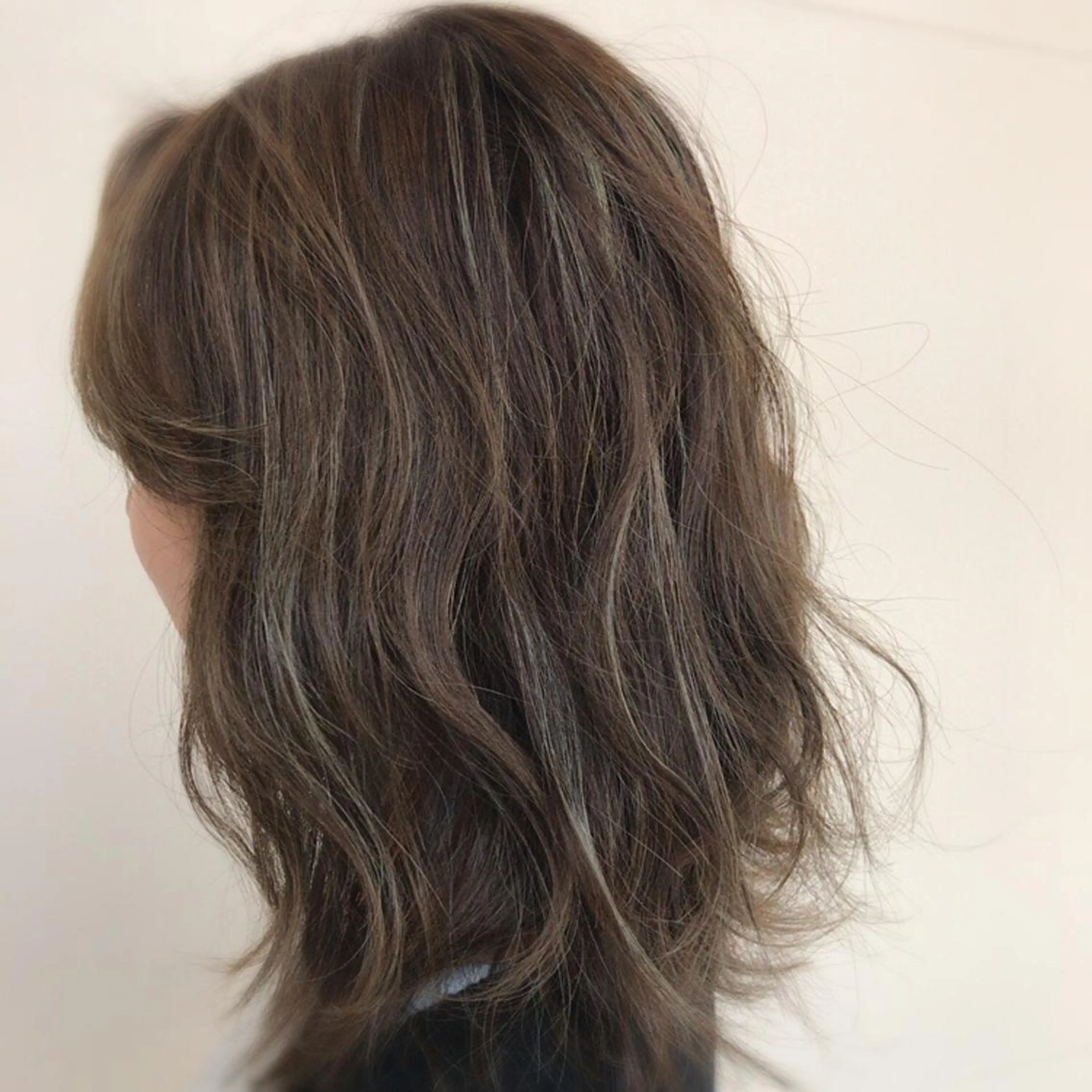 セミロング ハイライト naomi (夜間営業受付中★)のヘアスタイル