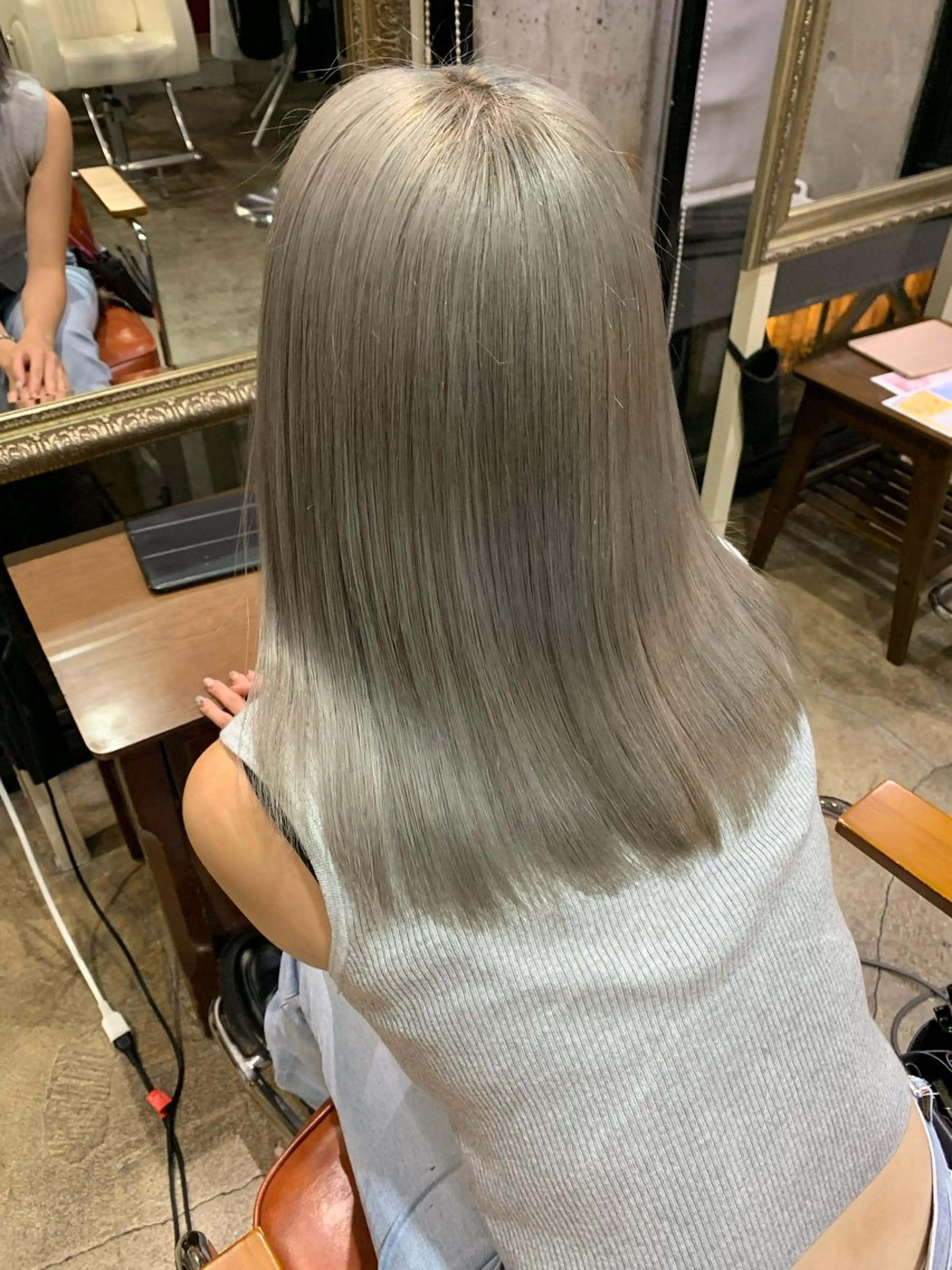 ロング カラー 縮毛矯正/韓国ヘア /ブリーチ/柴山のヘアスタイル