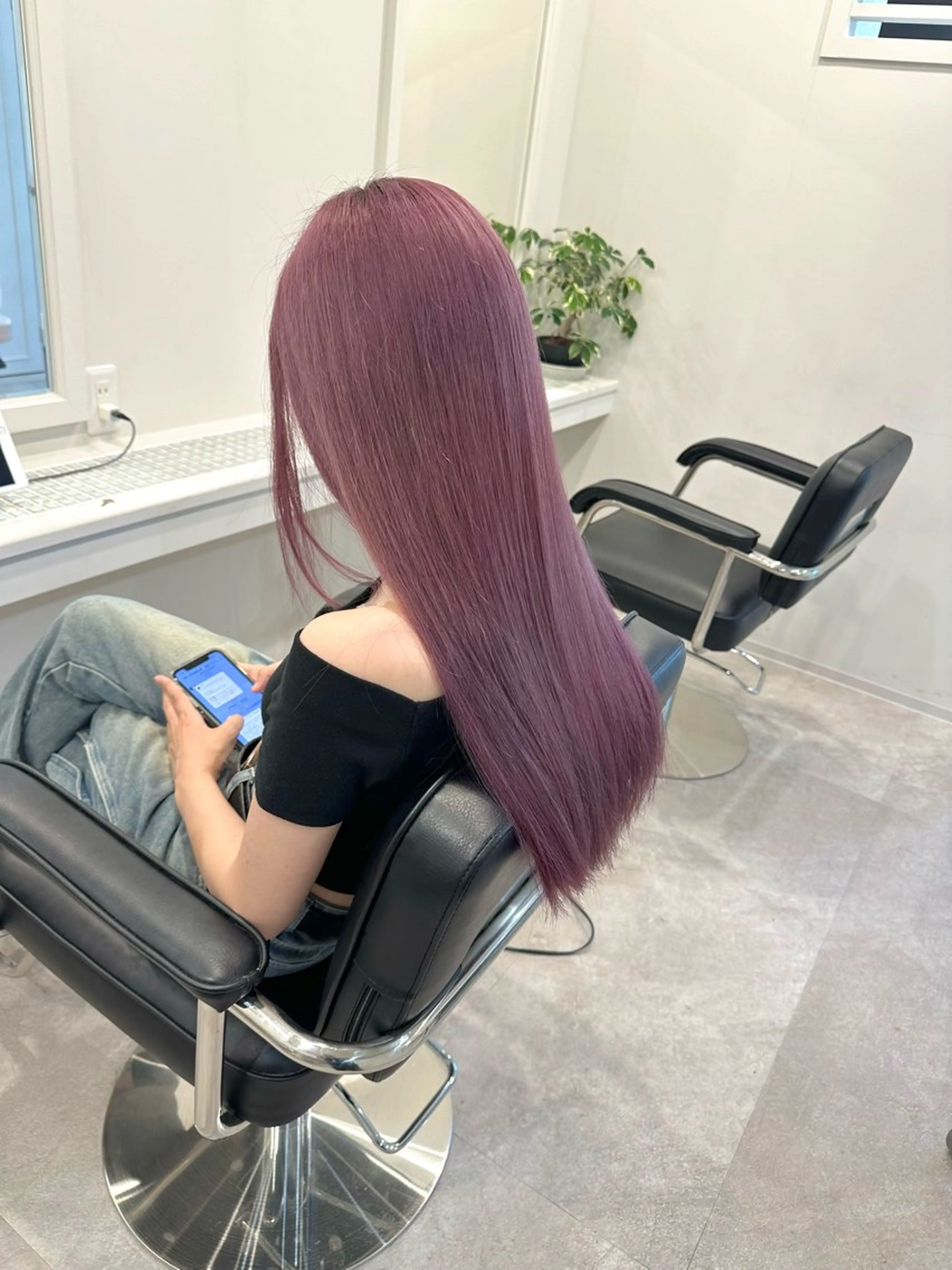 ロング カラー ヘアアレンジ ブリーチ ケアブリーチ ラベンダーカラー ピンクカラー ピンクラベンダー カット ヘアカラー SALOWIN京都河原町Suite店所属・外国人風レイヤー/ ハイトーンSHUのヘアスタイル