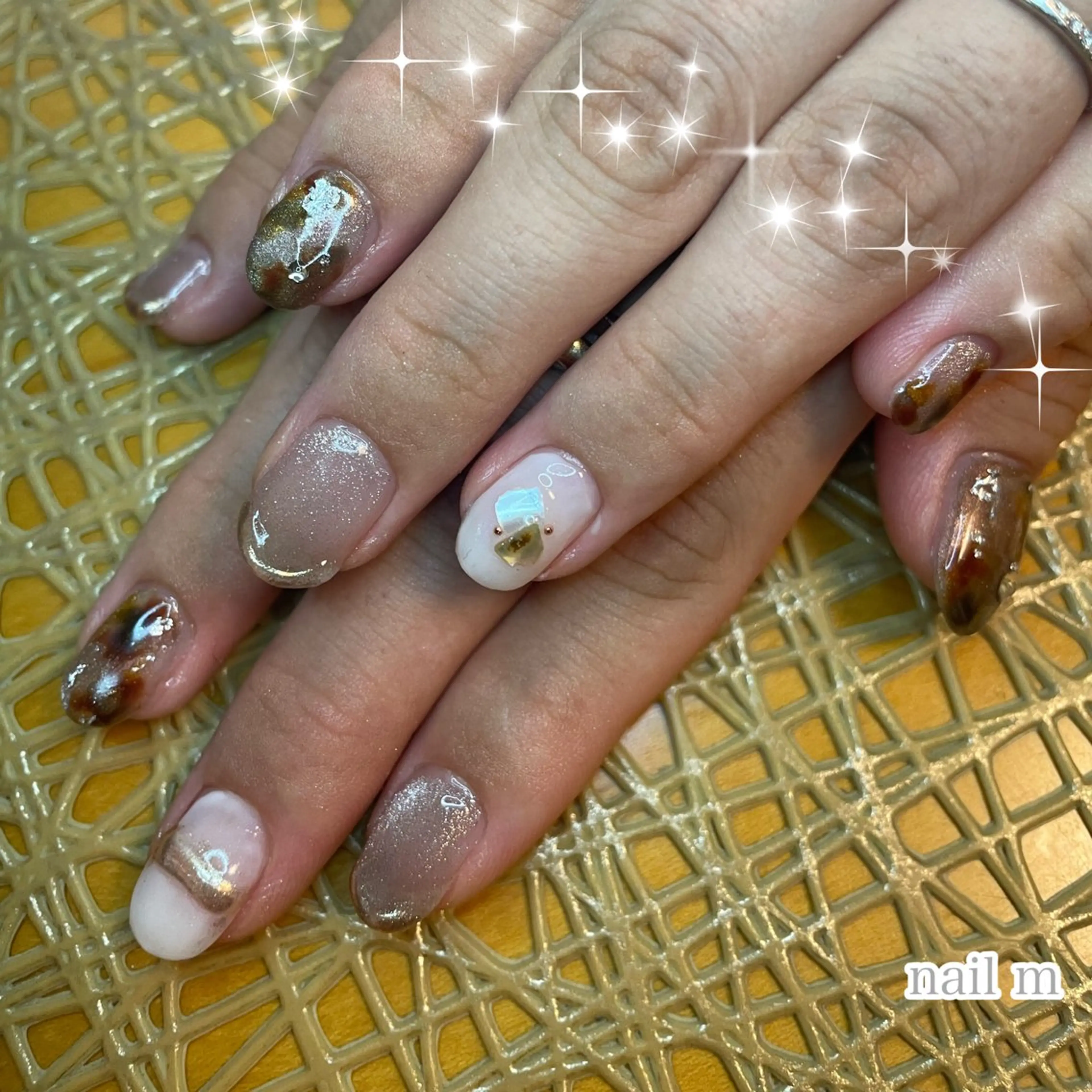 ネイル マグネットネイル ミラーネイル 持ち込み NAIL★M 真紀のネイルデザイン