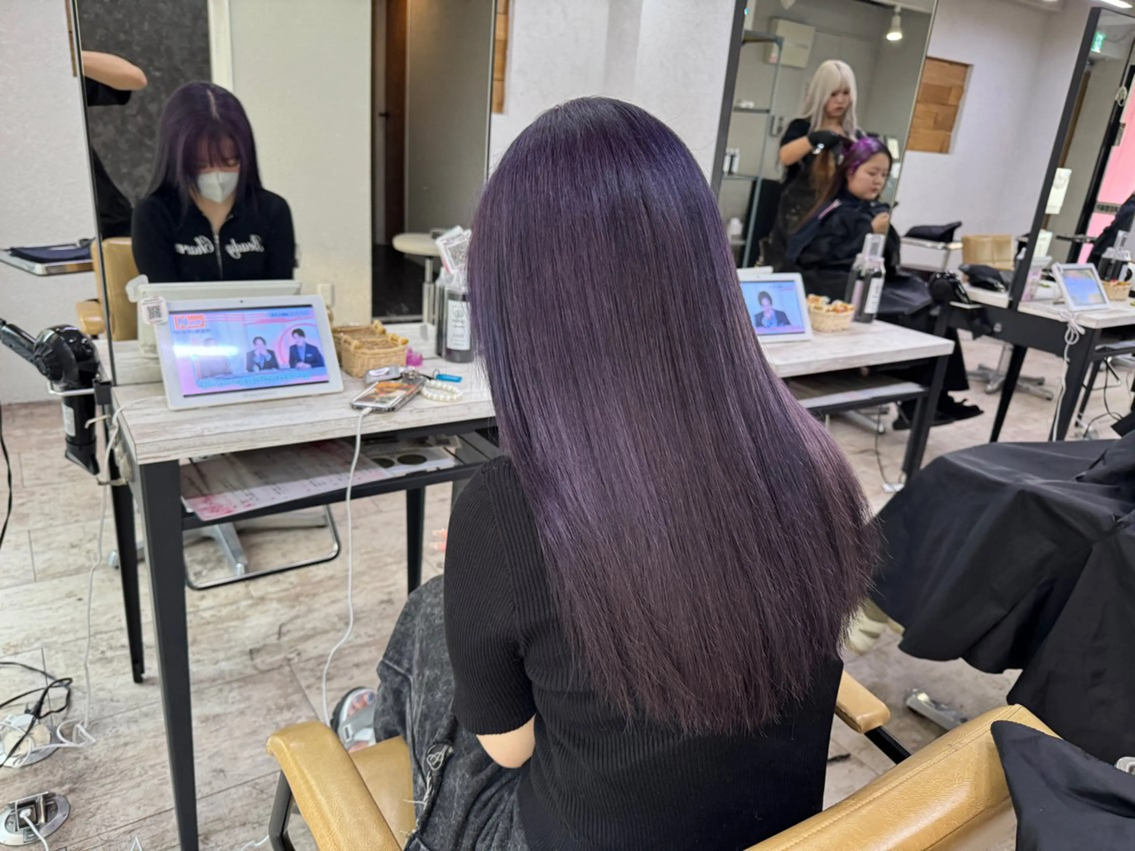 ロング カラー ブリーチ ハイトーンカラー ヘアカラー 🔥ブリーチカラー 槙川のヘアスタイル