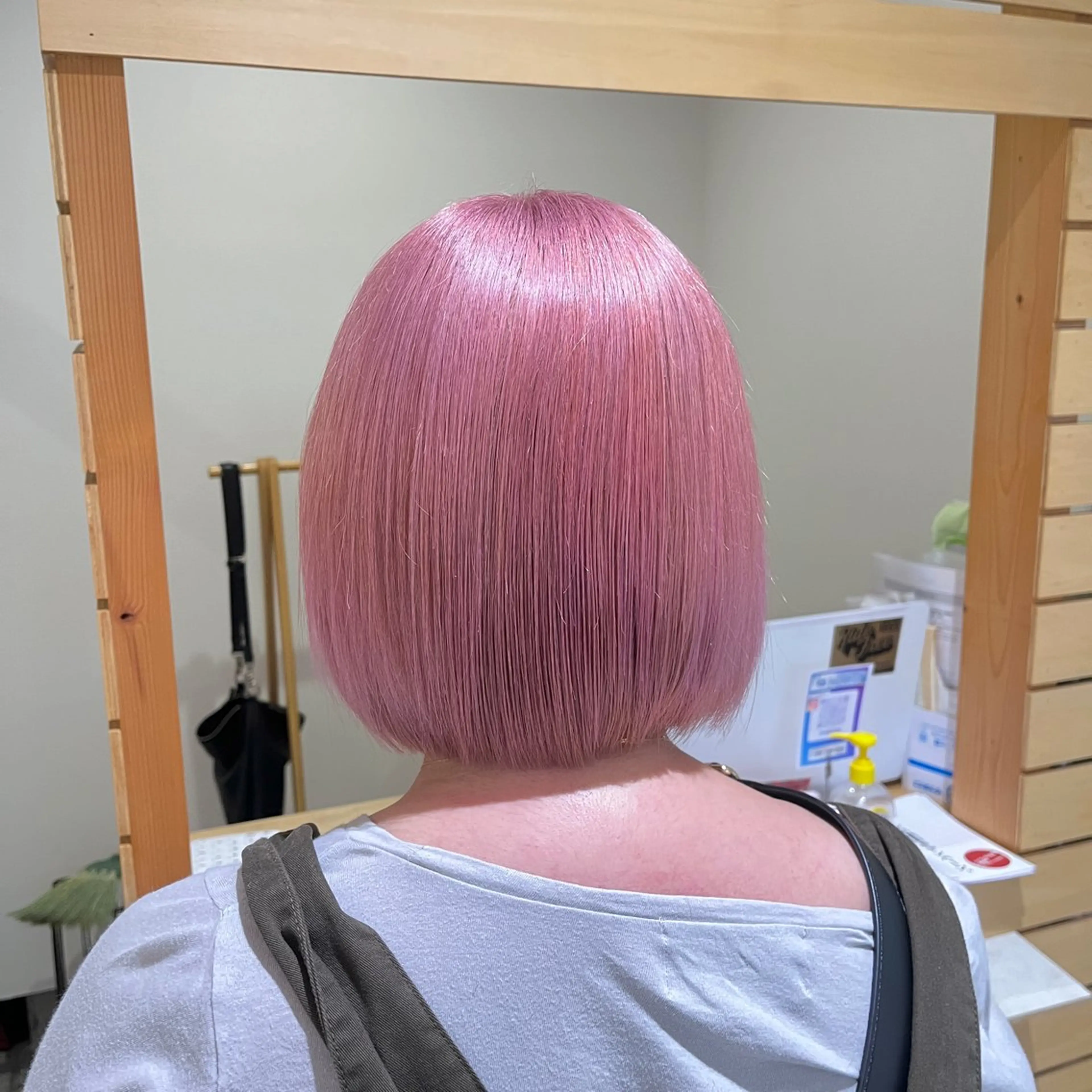 ショート カラー ブリーチ ヘアカラー トリートメント RUBEUS【ルベウス】所属・✨艶々カラー🎨 杉本賢人のヘアスタイル