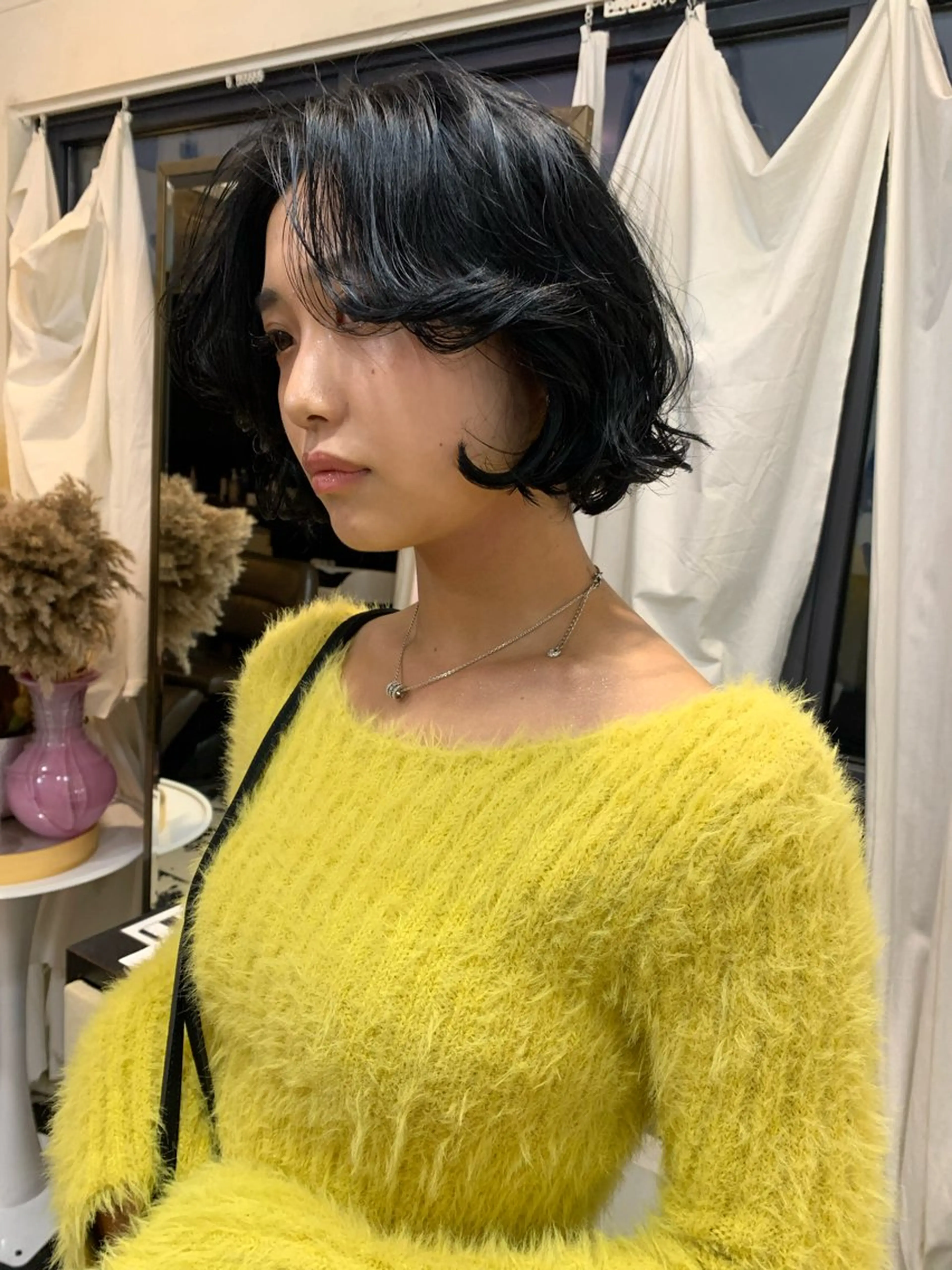 ショート カラー パーマ 切りっぱなしボブ 前下がりボブ バレイヤージュ ブリーチ ケアブリーチ ヘアカラー トリートメント 早川 豪のヘアスタイル