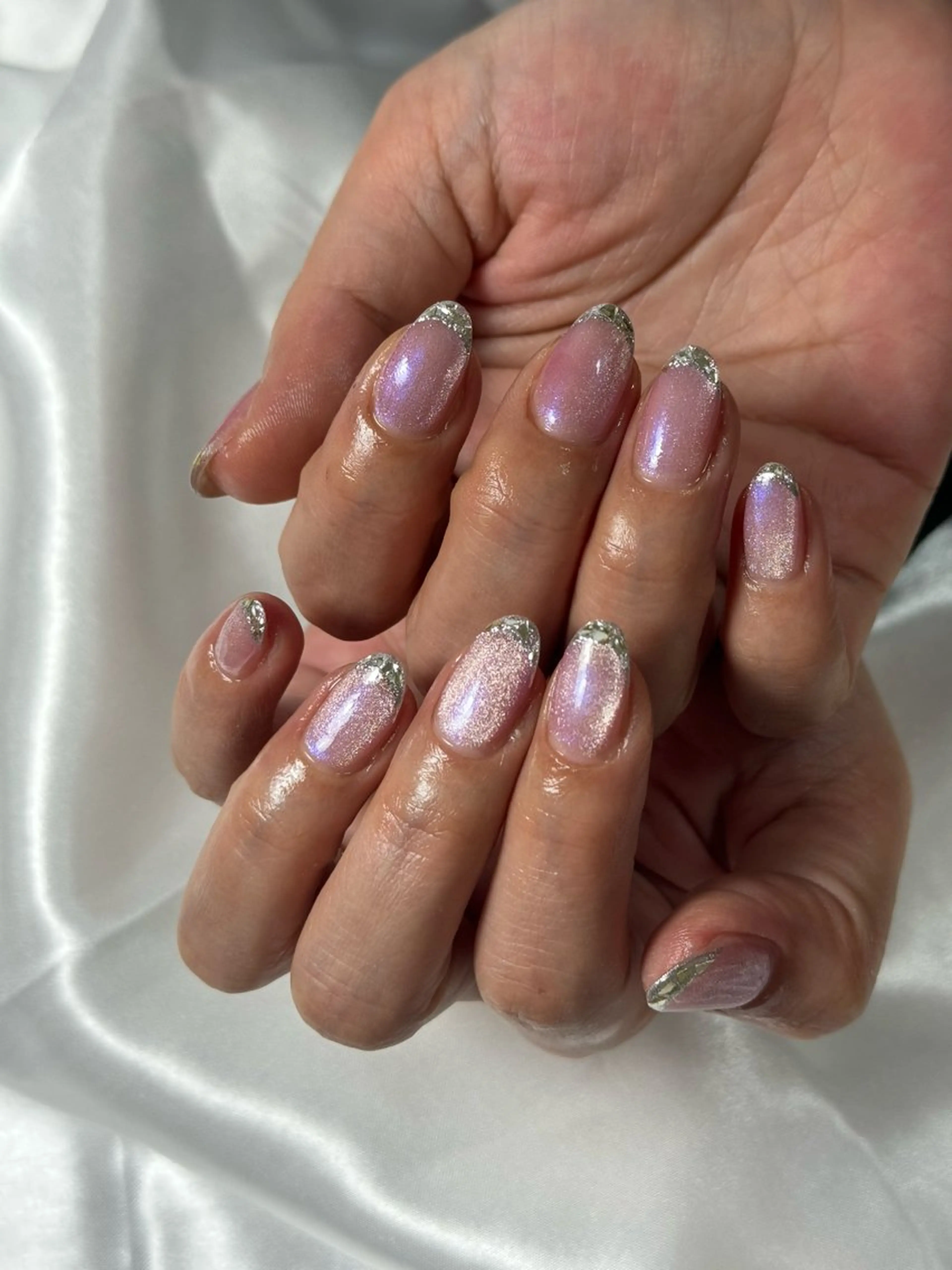 ネイル フレンチネイル ジェルネイル ガラスフレンチ マグネットネイル 持ち込み ハンドネイル flowers nailのネイルデザイン
