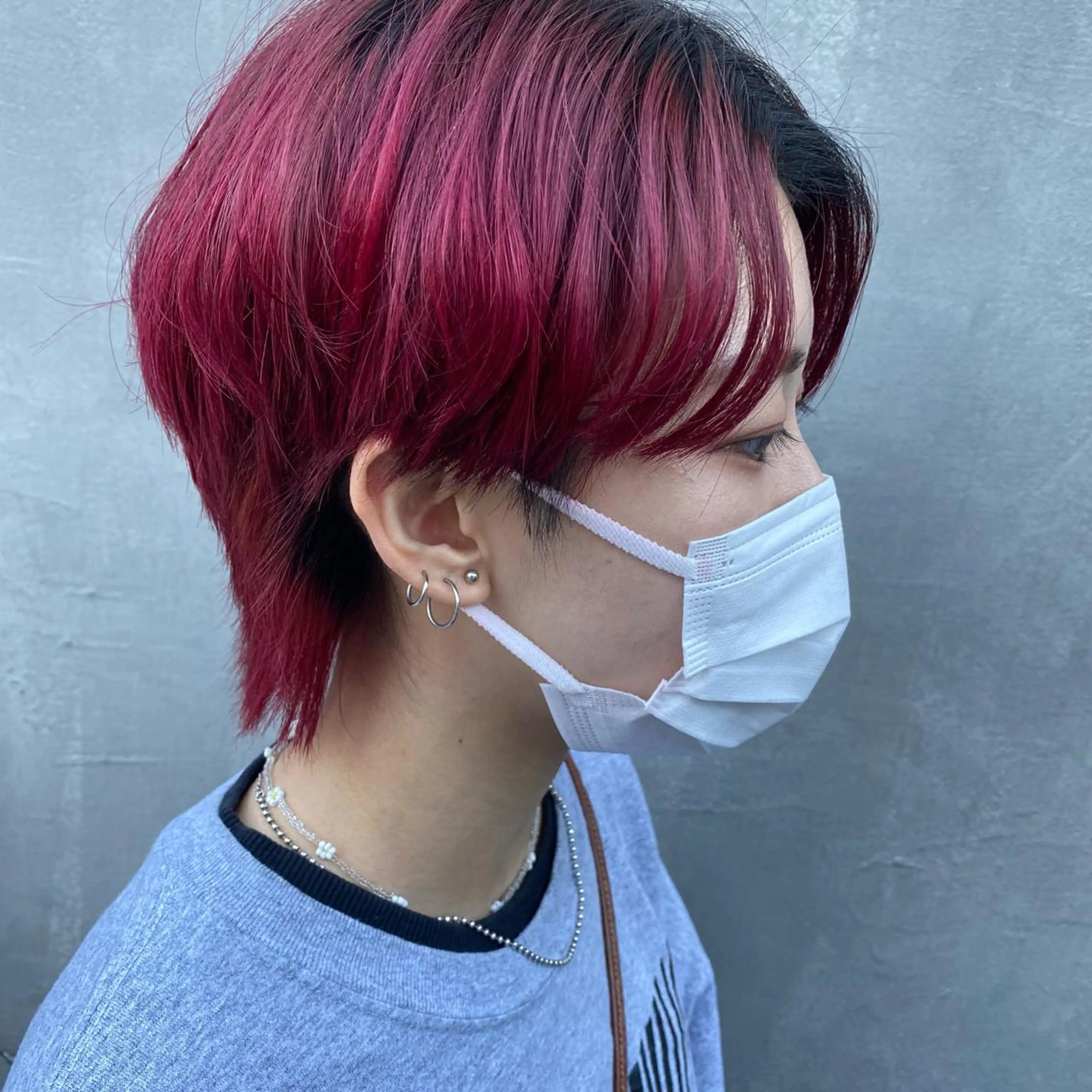 ミディアム カラー ウルフカット カット ヘアカラー トリートメント VIE.ORNER 土気🍃笹岡航太のヘアスタイル