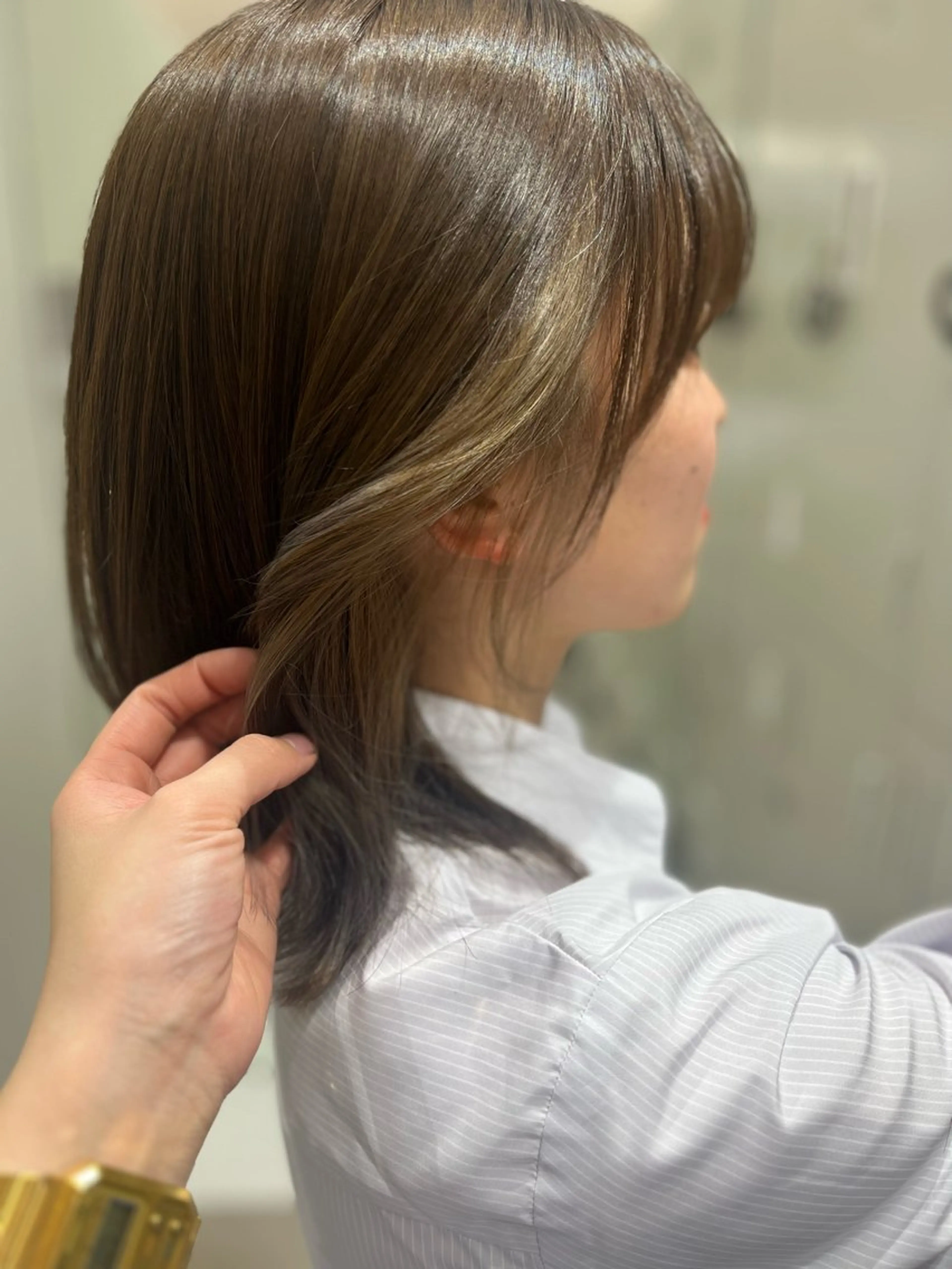 ミディアム カラー ふんわりレイヤー /Lobec 田代のヘアスタイル