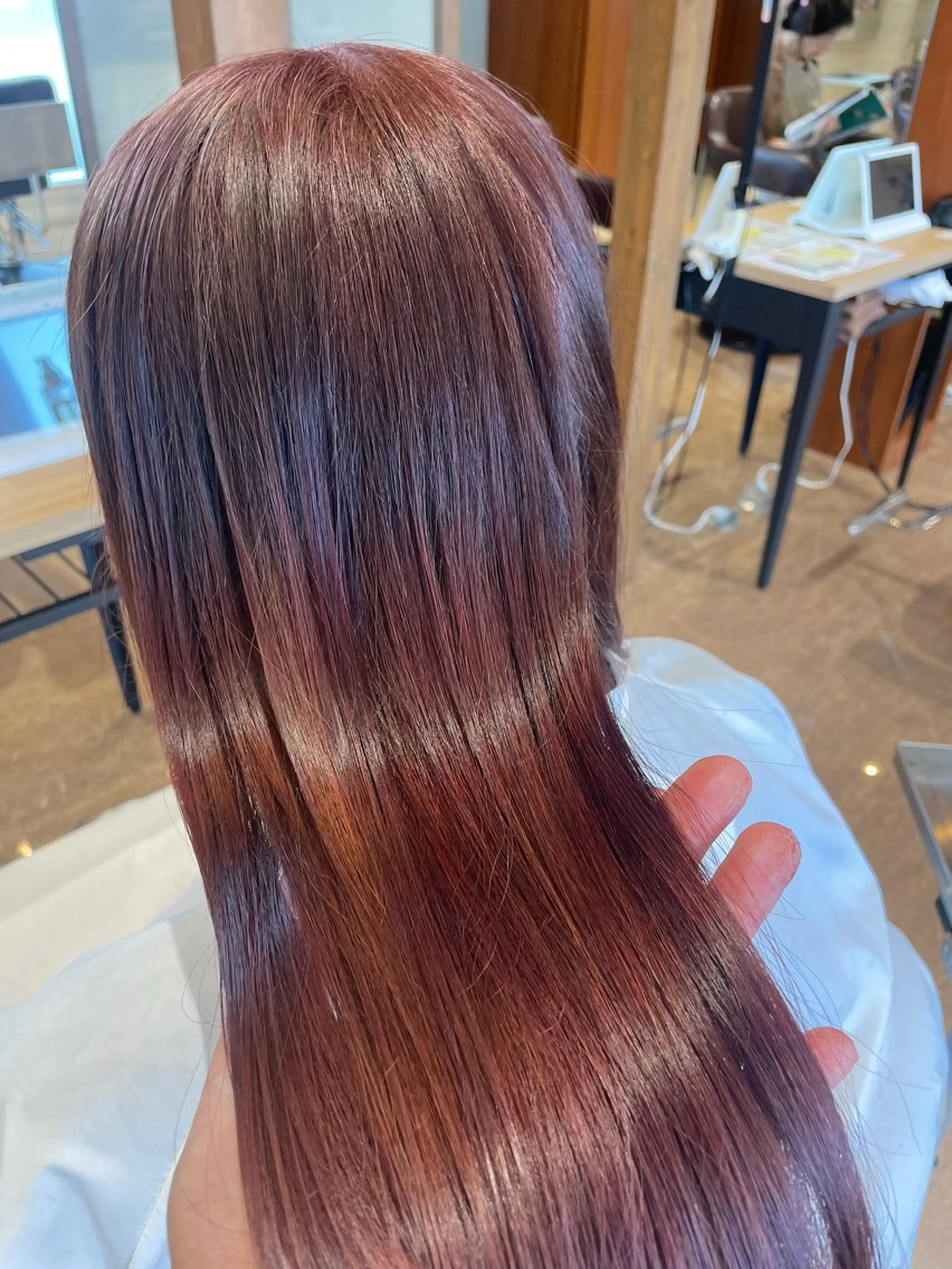 セミロング カット ヘアカラー 仙石 愛のヘアスタイル
