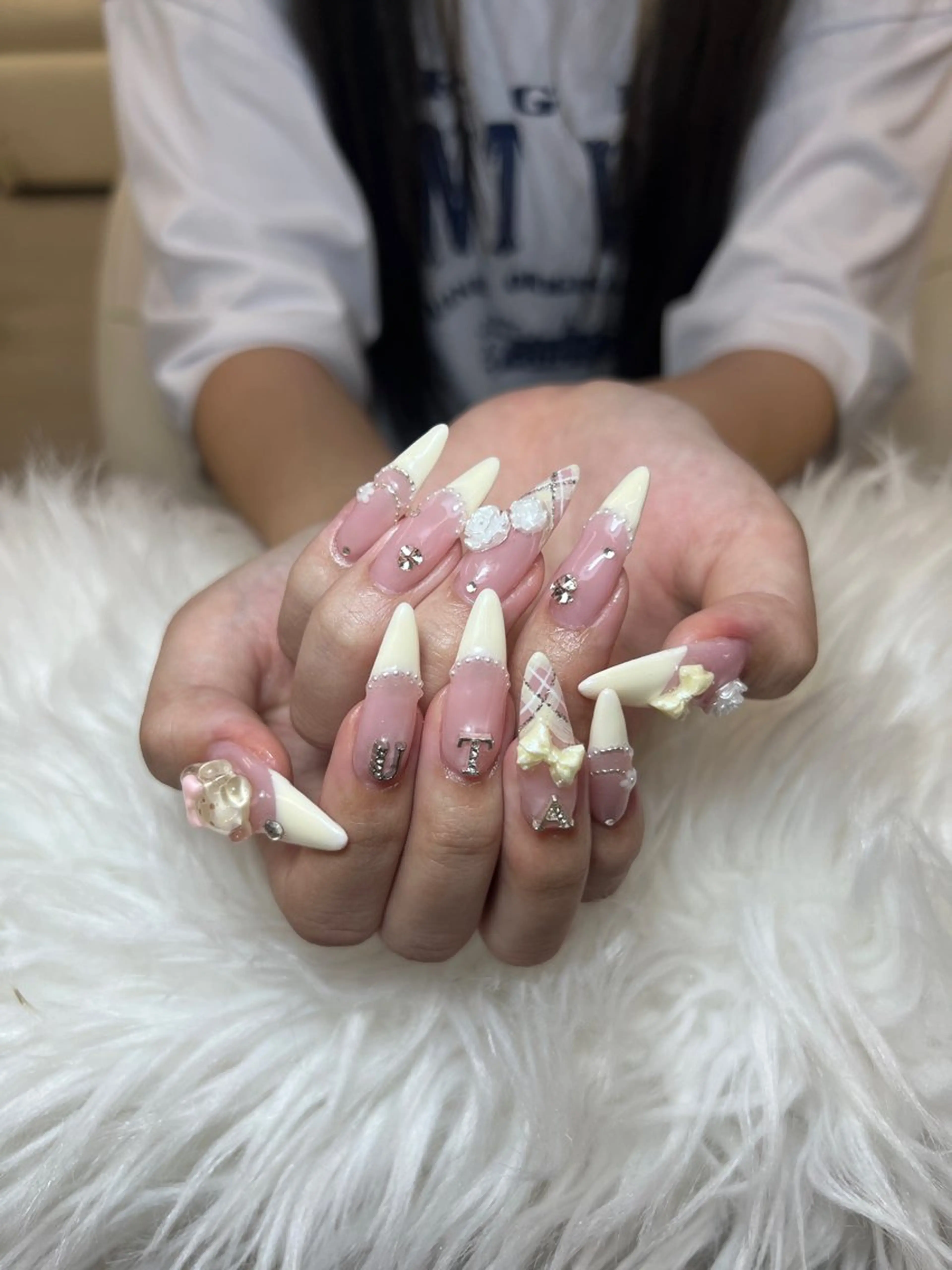 ネイル アートネイル オーロラネイル チークネイル 長さ出し フットネイル Noiranail_ studio川越西口のネイルデザイン