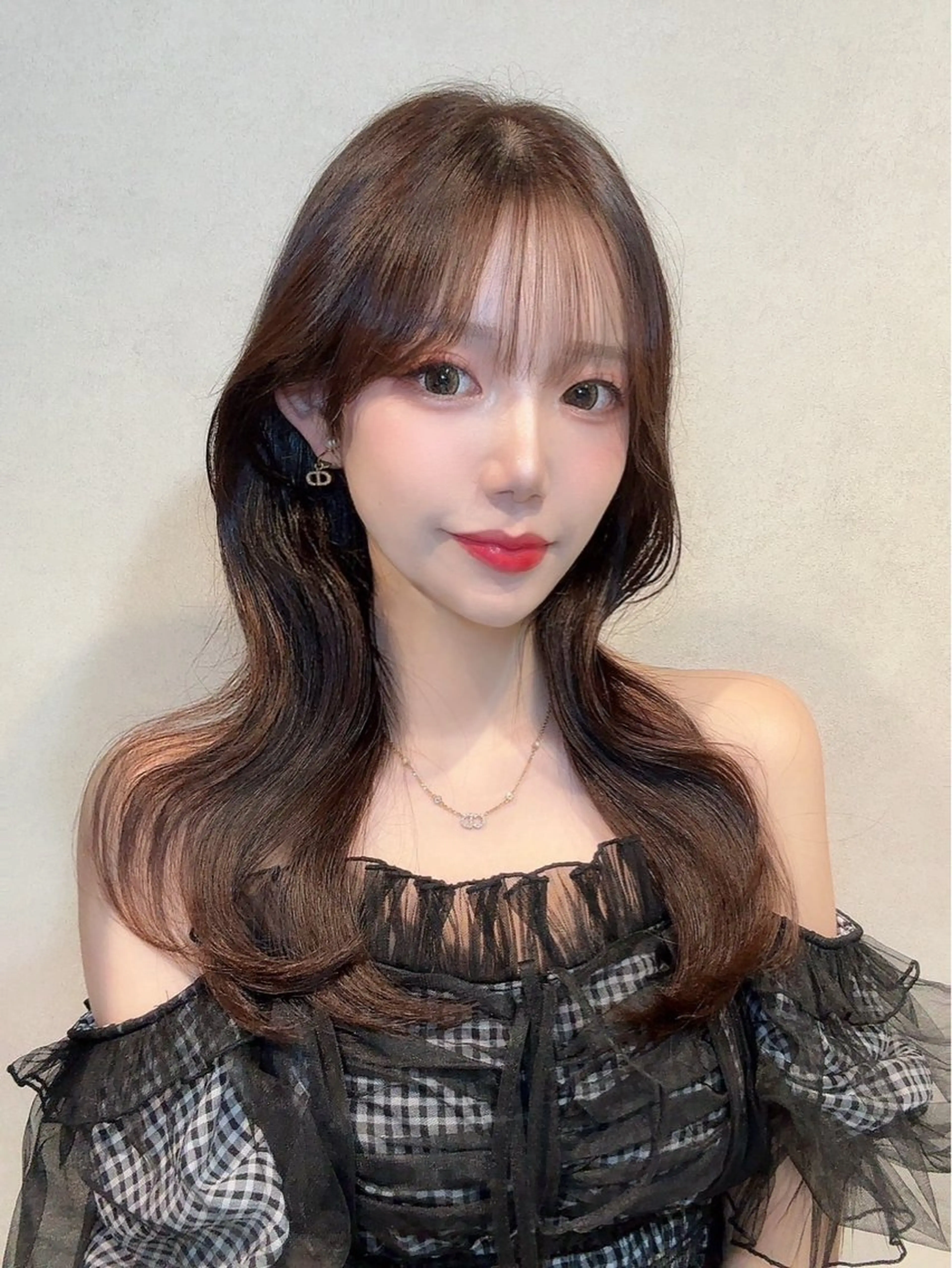 ロング カット ヘアカラー 縮毛矯正 トリートメント 髪質改善韓国レイヤー SHIORI🦋のヘアスタイル