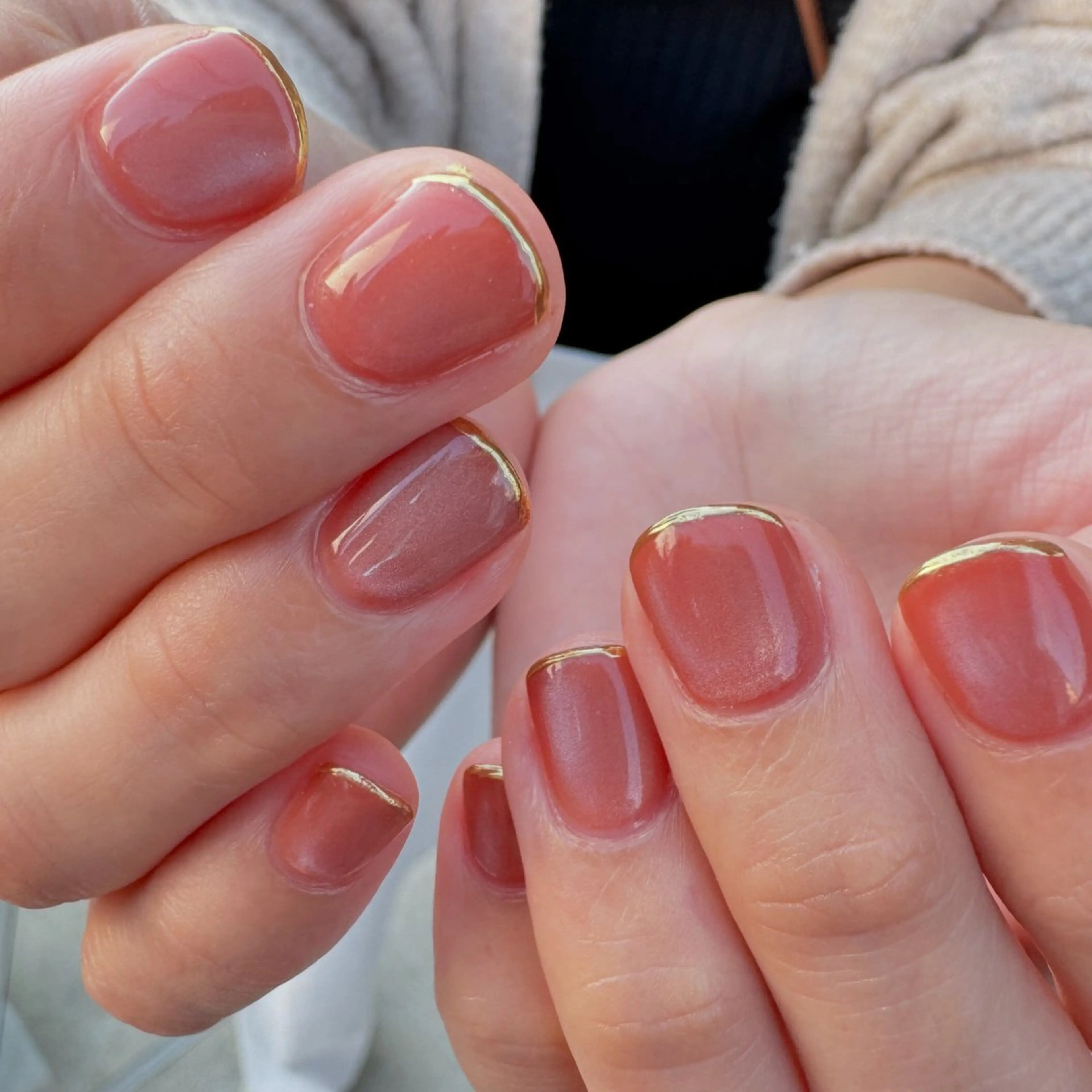 ネイル ジェルネイル マグネットネイル ミラーネイル ハンドネイル nail salon émuのネイルデザイン