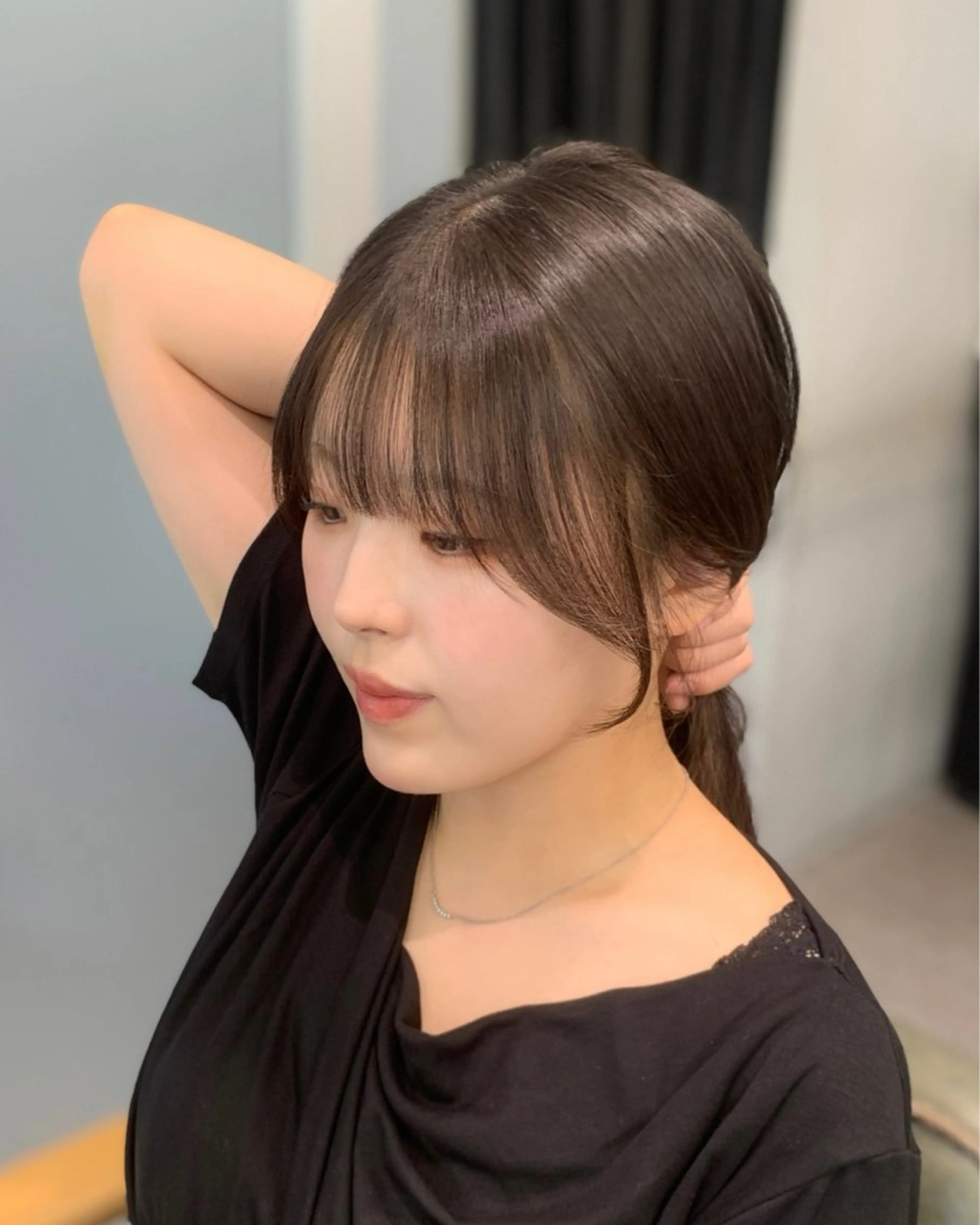 セミロング カット ヘアカラー shes茶屋町アリサ 🎀顔周り×韓国風のヘアスタイル