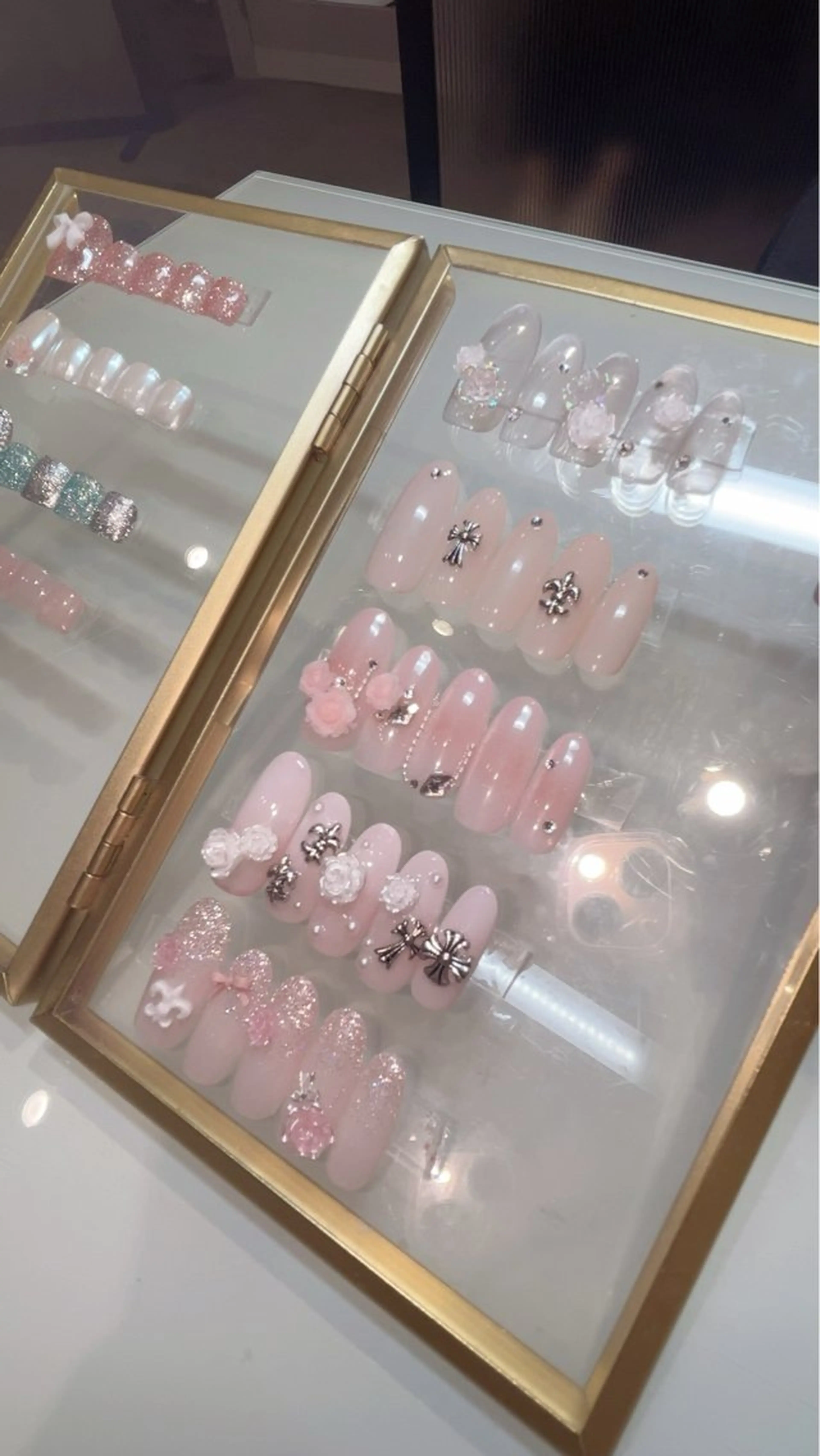 ネイル ハンドネイル KOKONA 🎀のネイルデザイン