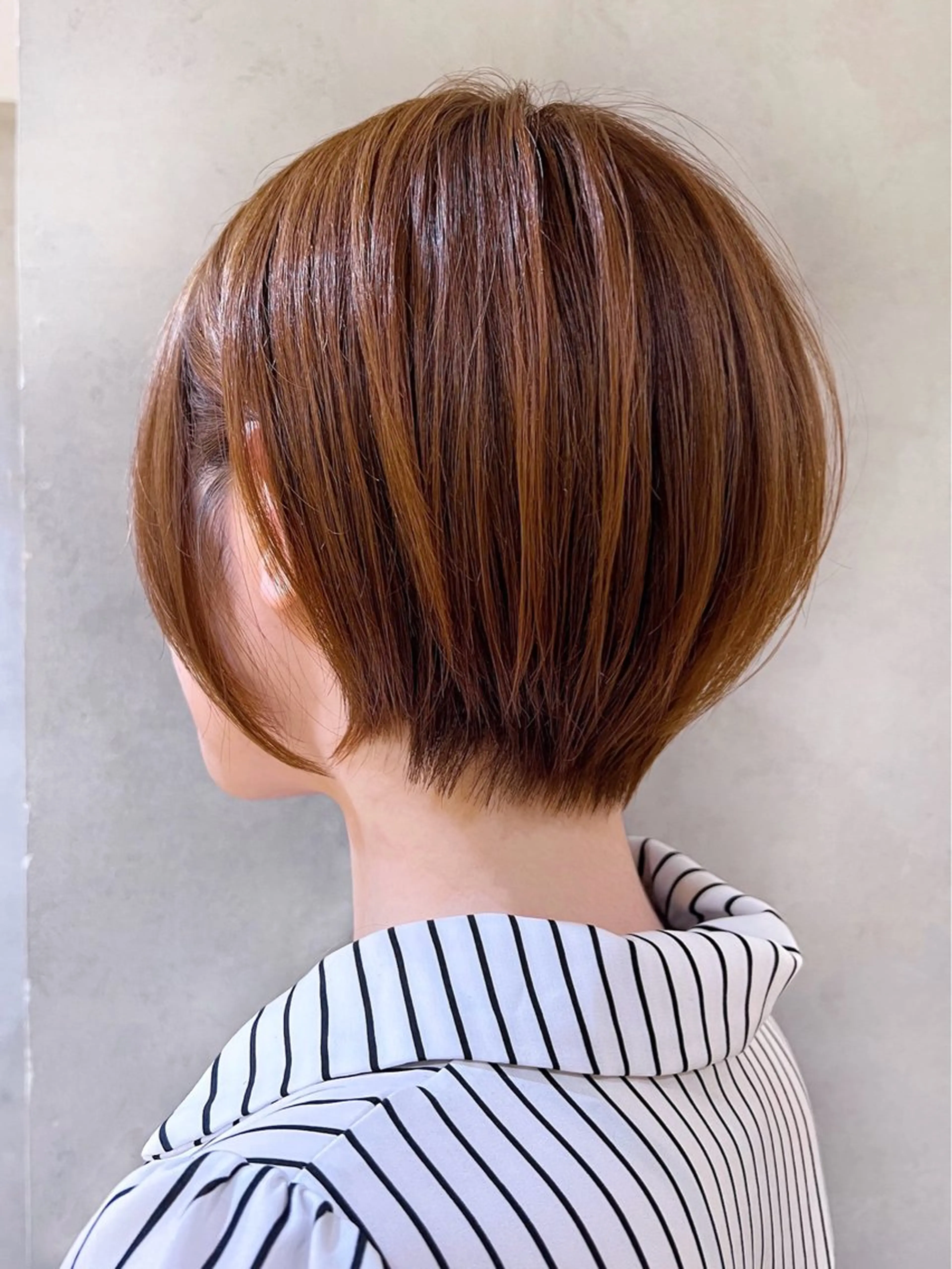 ショート Say.石川葵 ショートボブ前髪のヘアスタイル