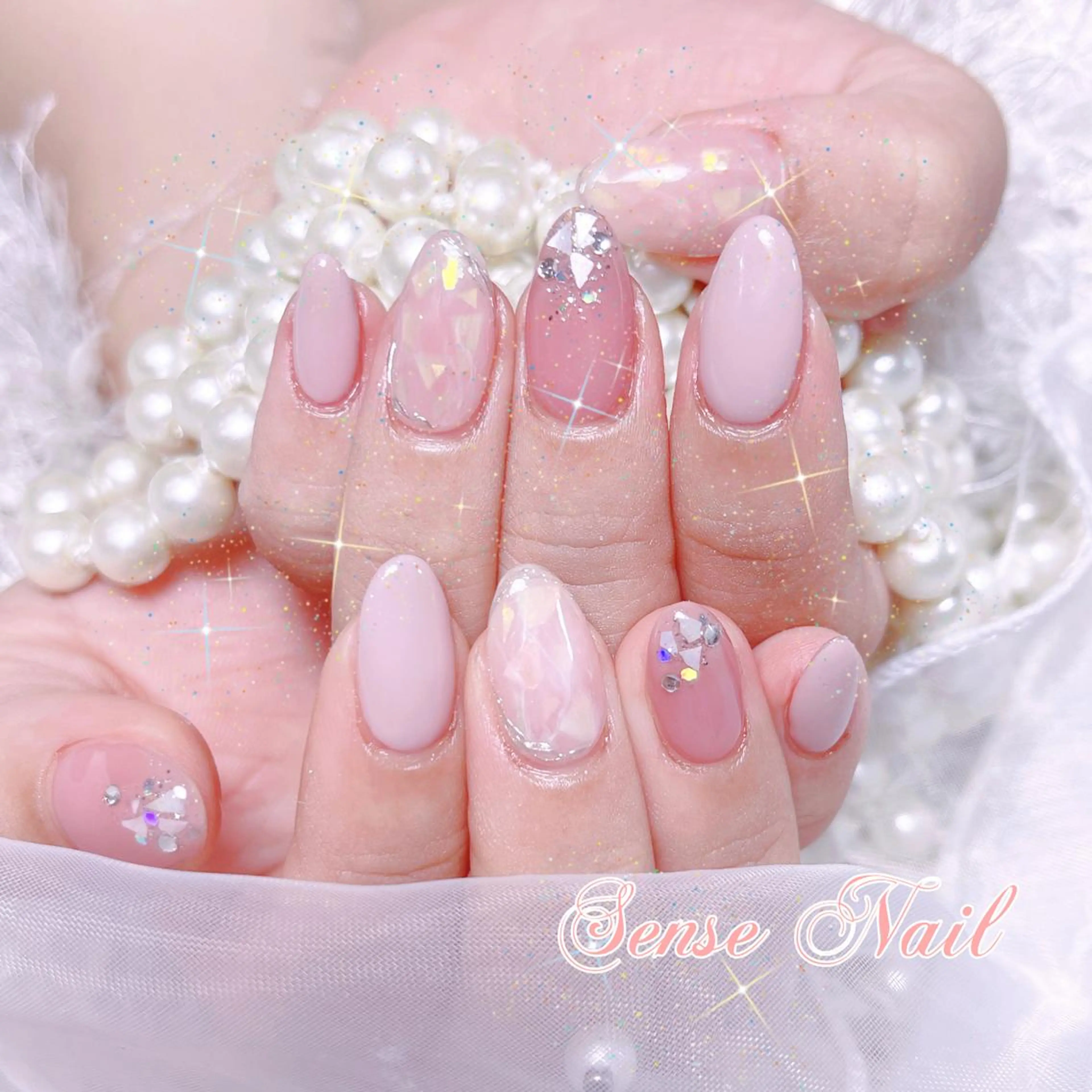 マツエク・マツパ ネイル - Rolls Honey -のネイルデザイン