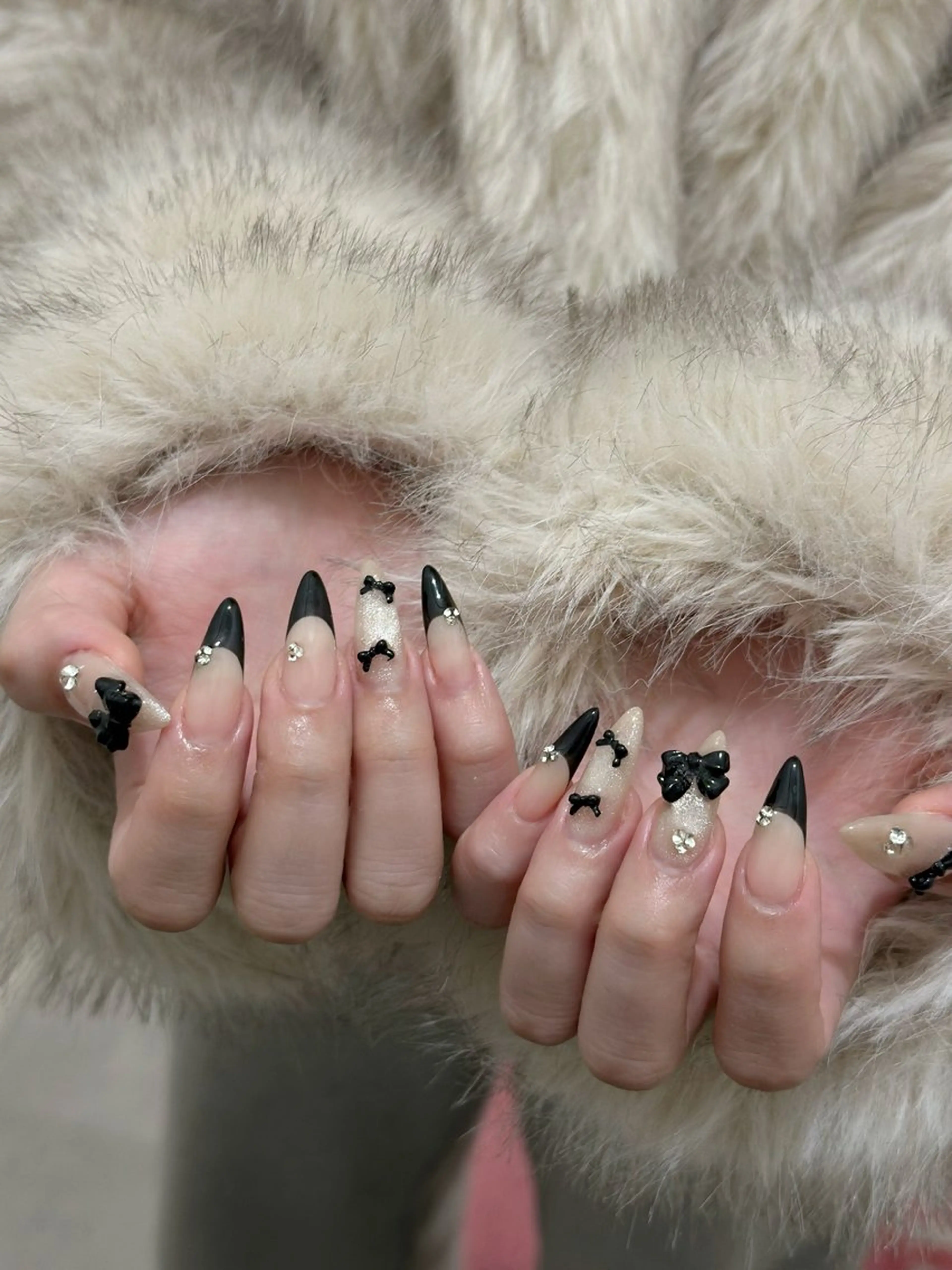 ネイル オーロラネイル ボルドー ブラウン 氷ネイル・うるうるネイル キラキラネイル ハンドネイル Julli ジュリのネイルデザイン