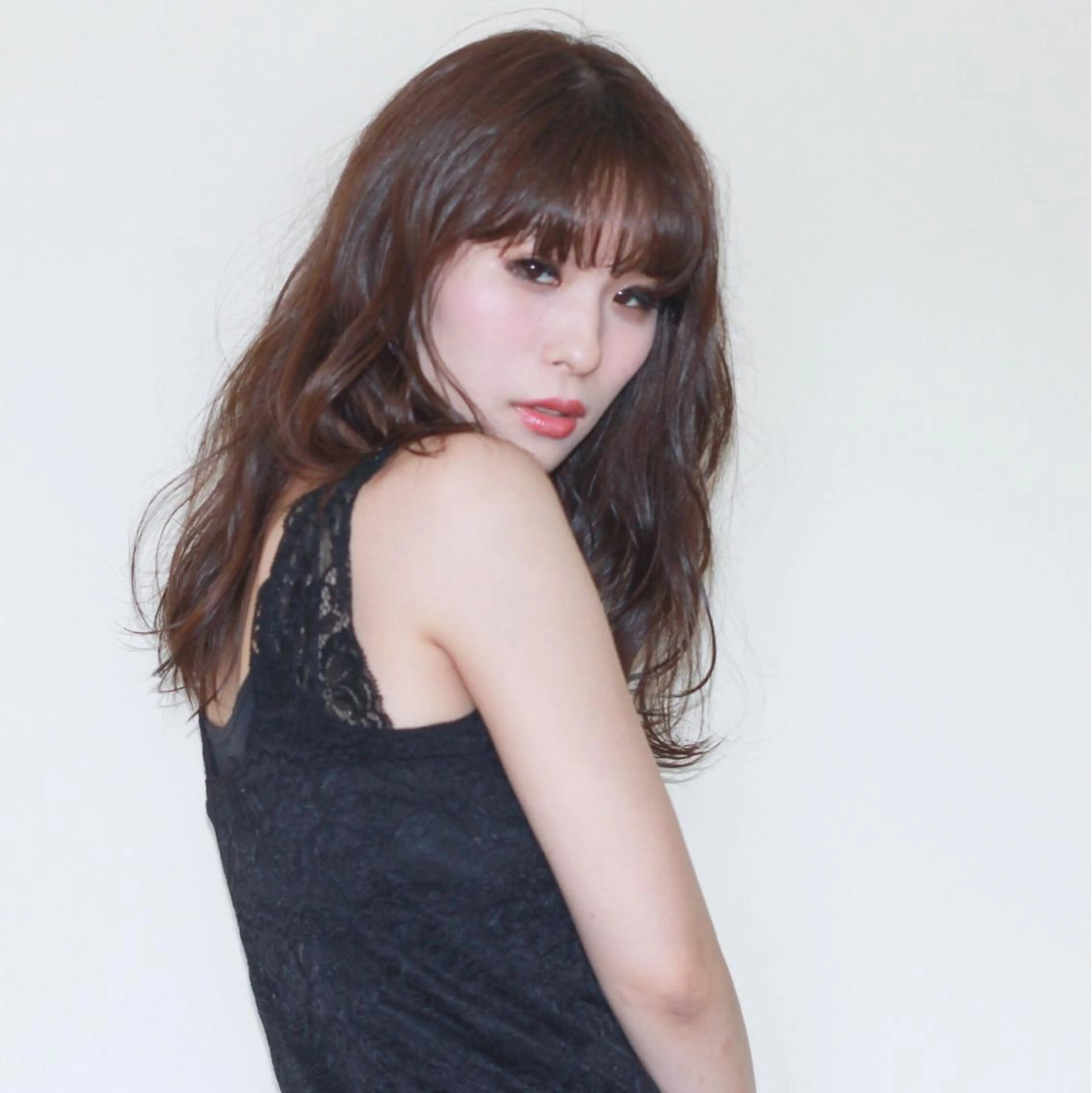 セミロング カラー 上川 美幸のヘアスタイル