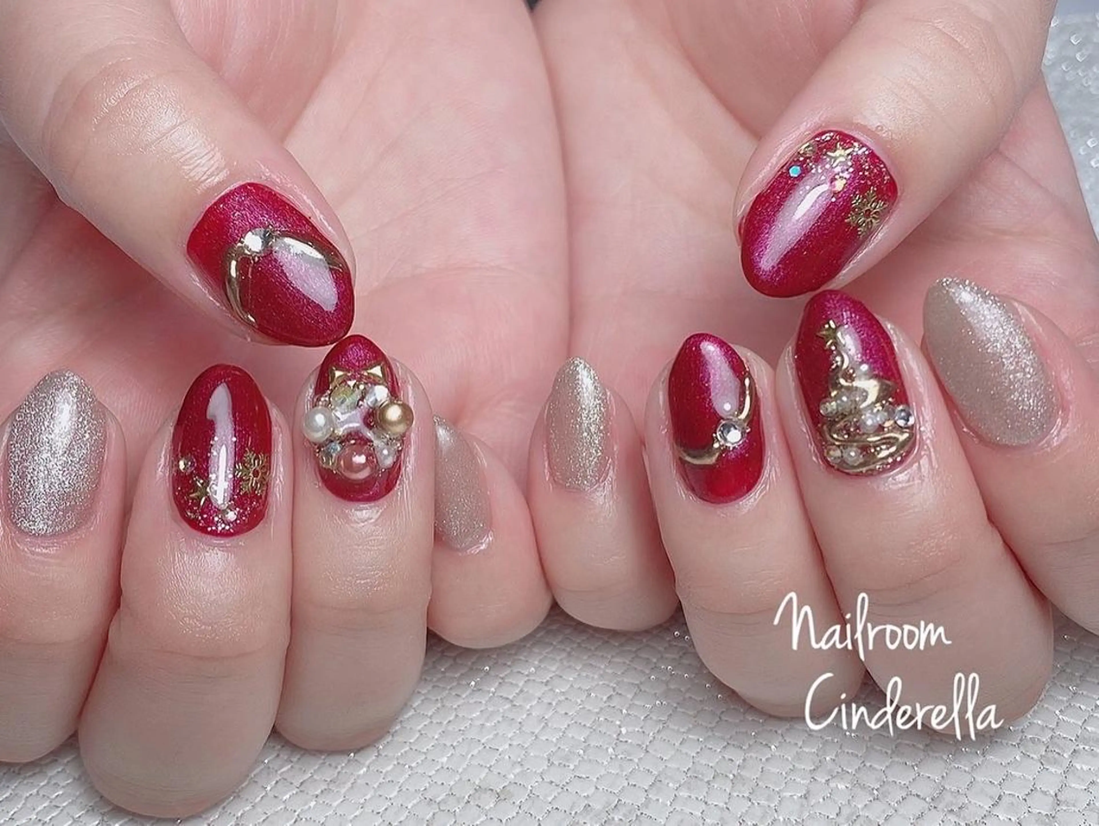 ネイル ボルドー マグネットネイル Nailroom. Cinderellaのネイルデザイン