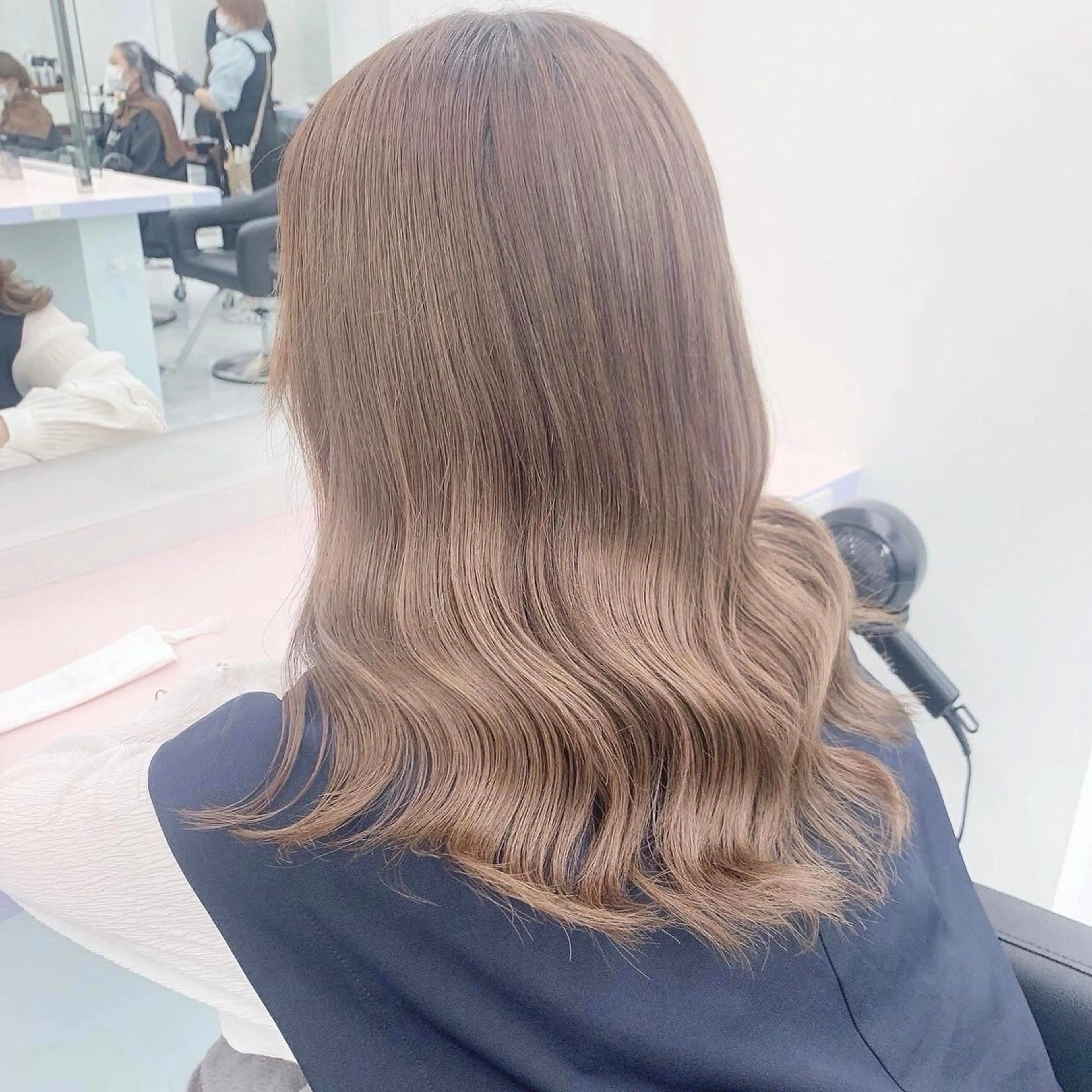 ミディアム ブラウンベージュ🤎 ブリーチなし🤎のヘアスタイル