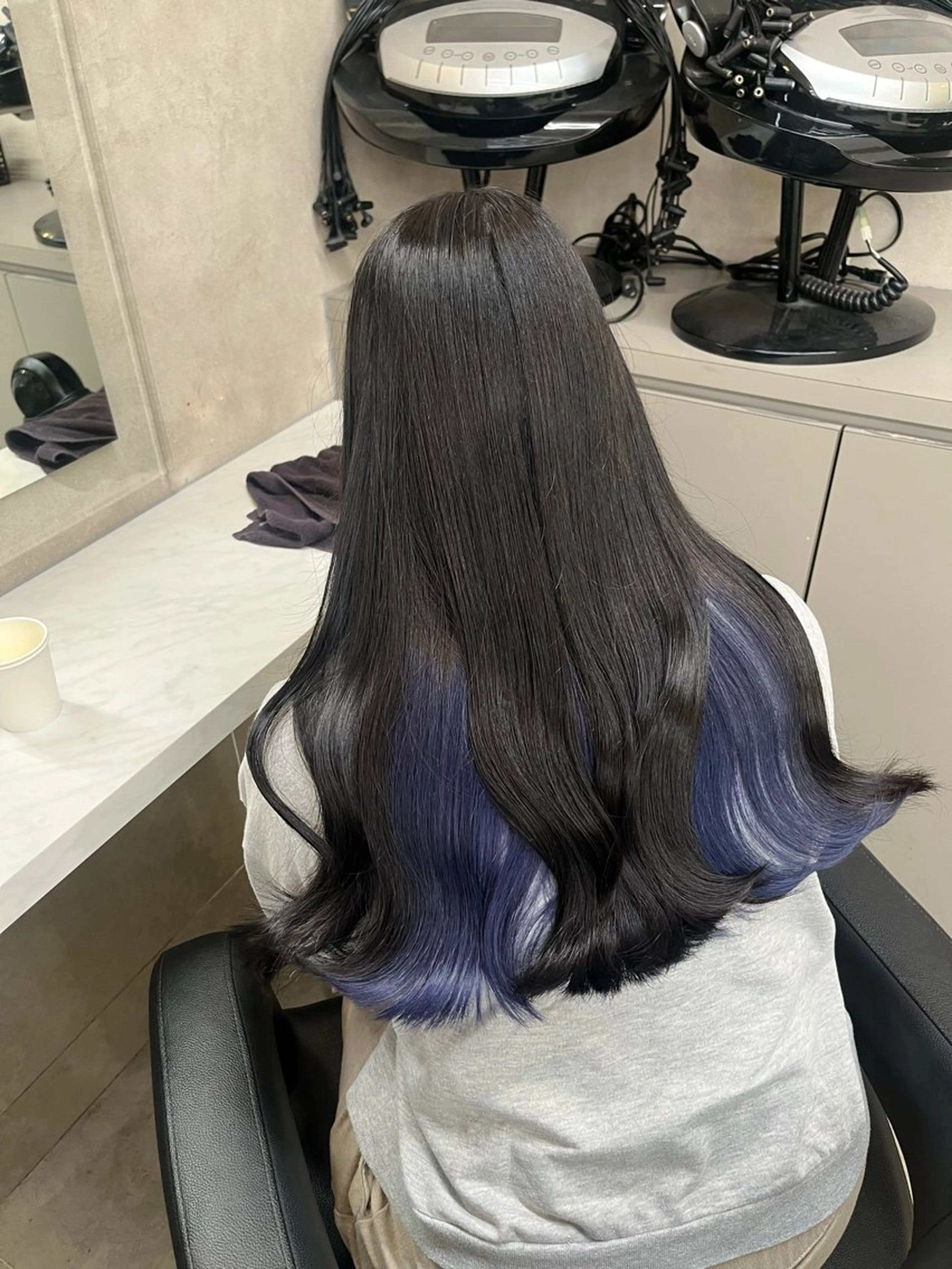 ロング ヘアカラー トリートメント ヘッドスパ ヘアセット 寒色＆ブリーチ特化 寒色MiOのヘアスタイル