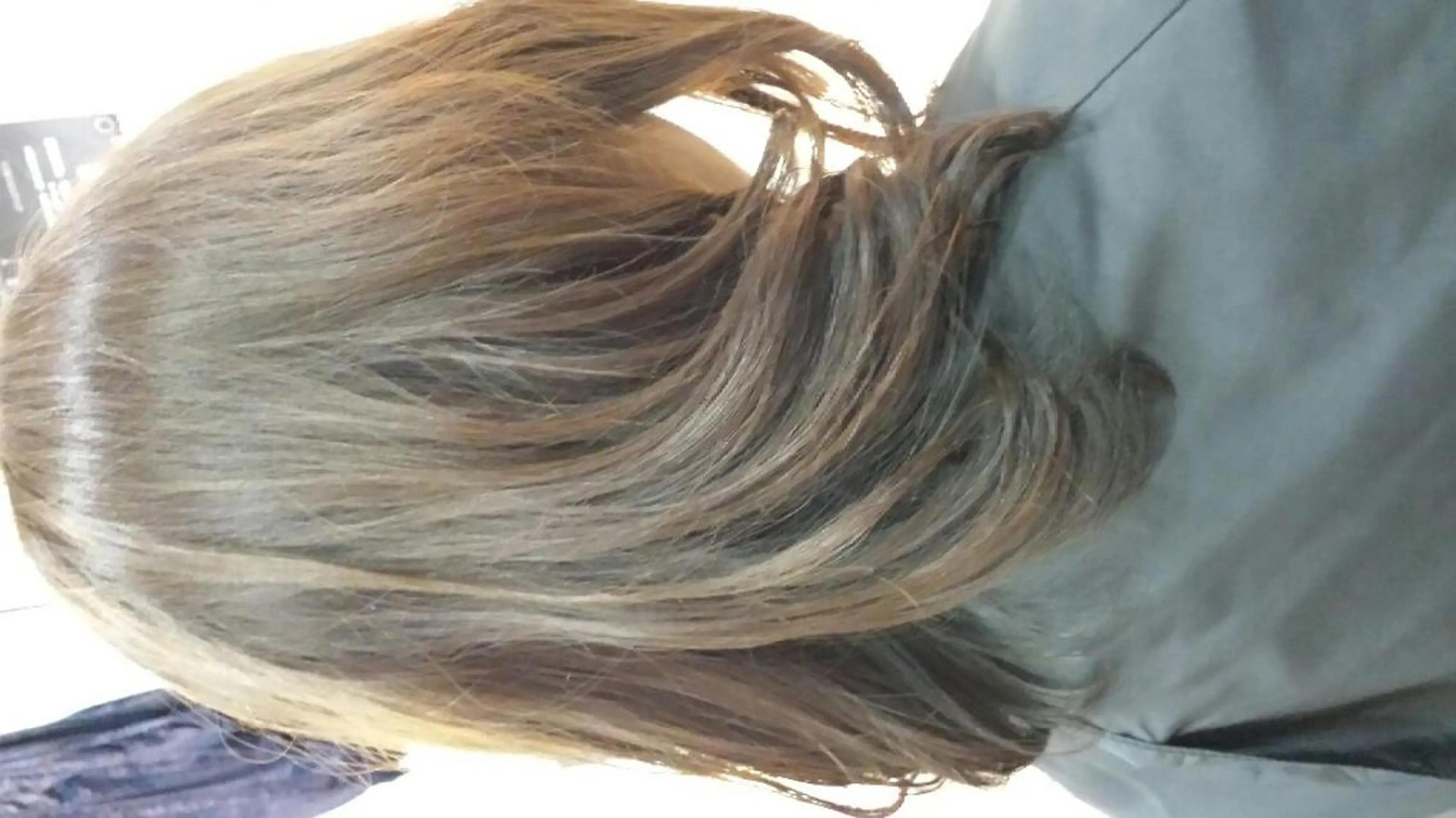 カラー アクアカラー ブリーチ 透明感カラー グレージュ ブリーチなしカラー 大久保 隆蔵のヘアスタイル