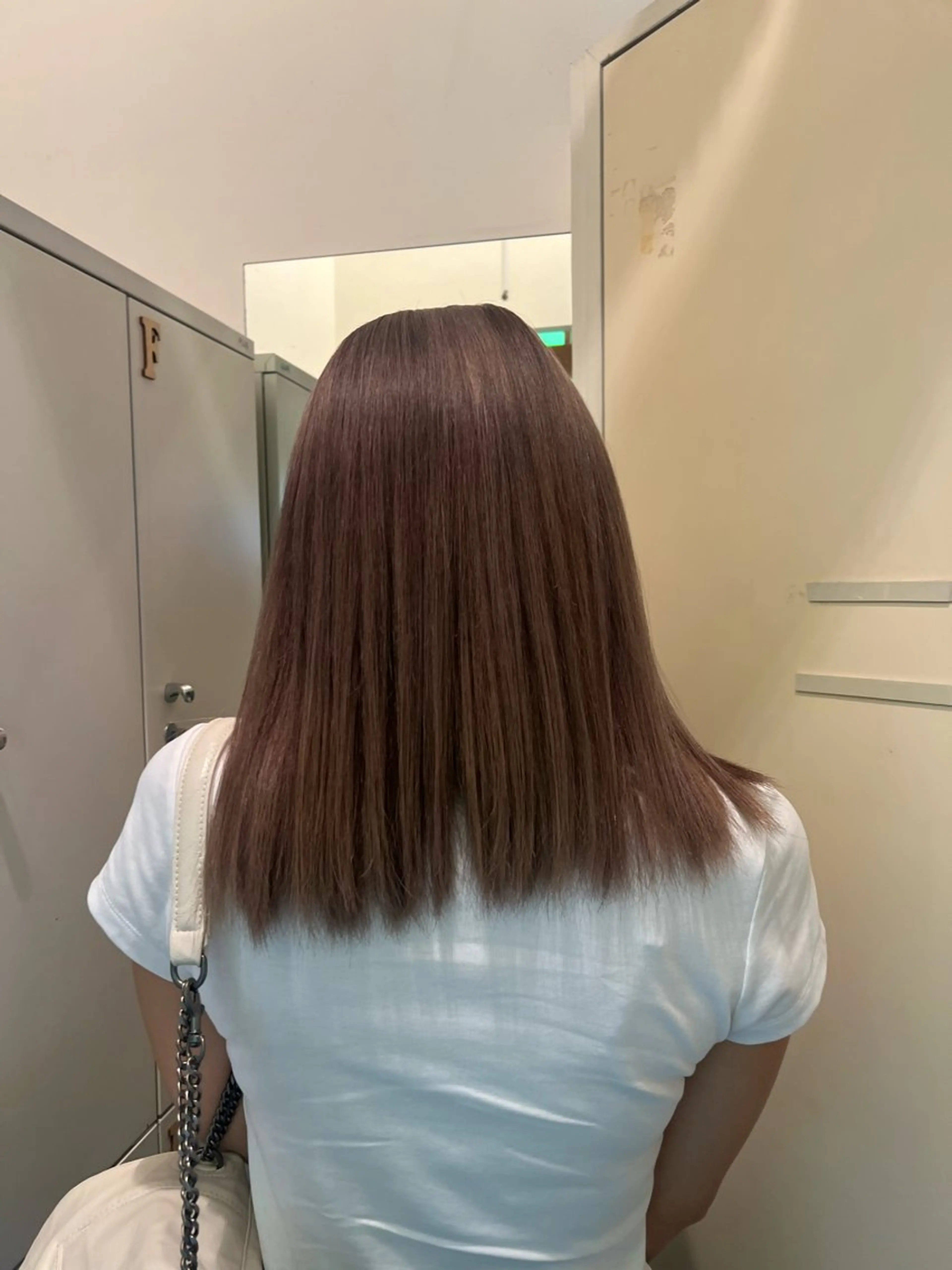 セミロング カラー ベージュカラー ヘアカラー ハイトーンカラー/エ クステ/デザインのヘアスタイル